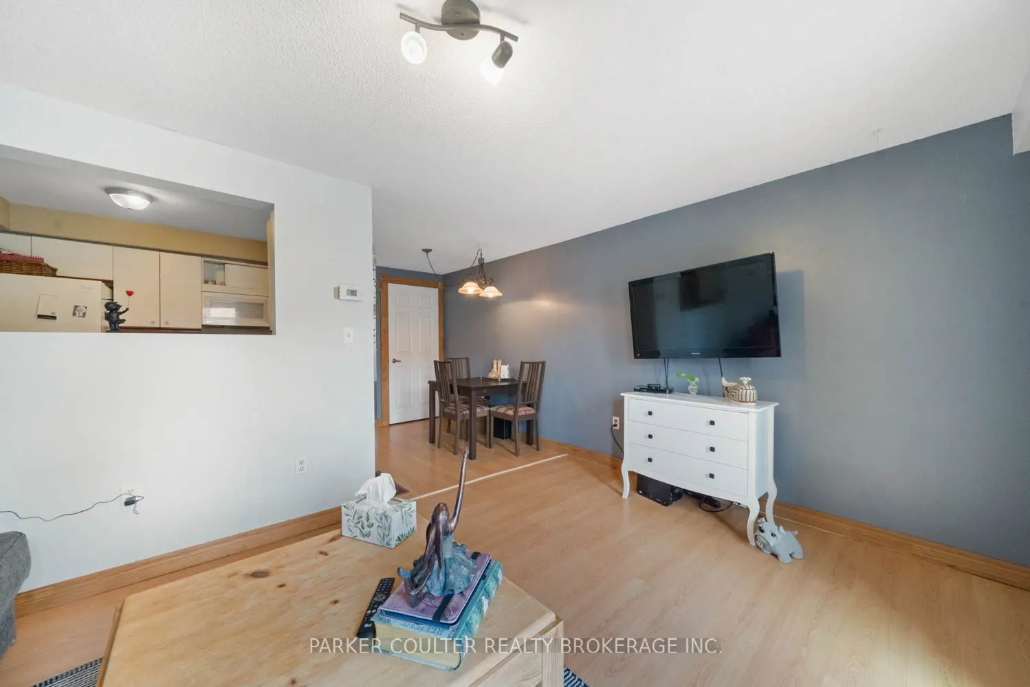 96 Lee Crescent