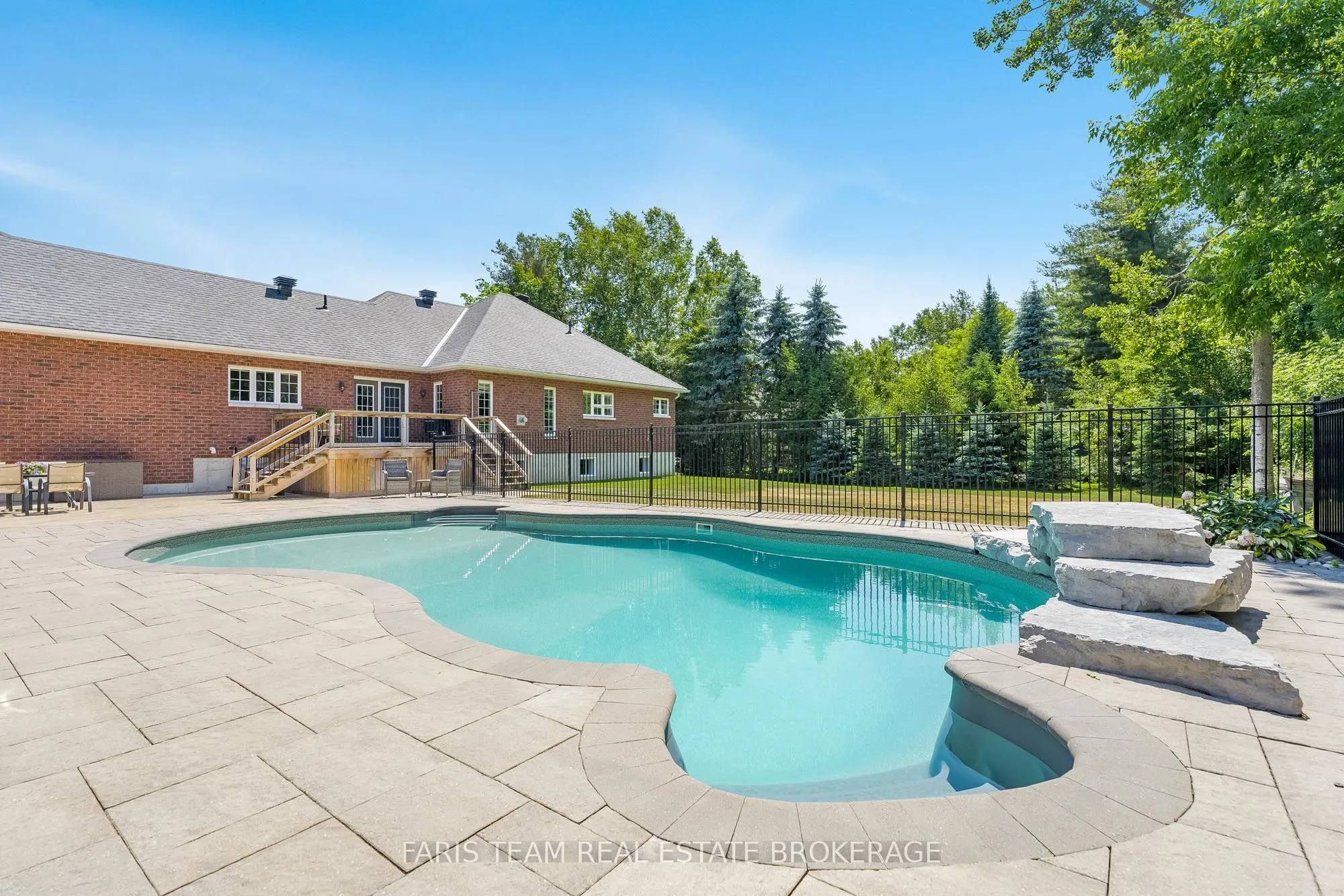 35 Parr Boulevard