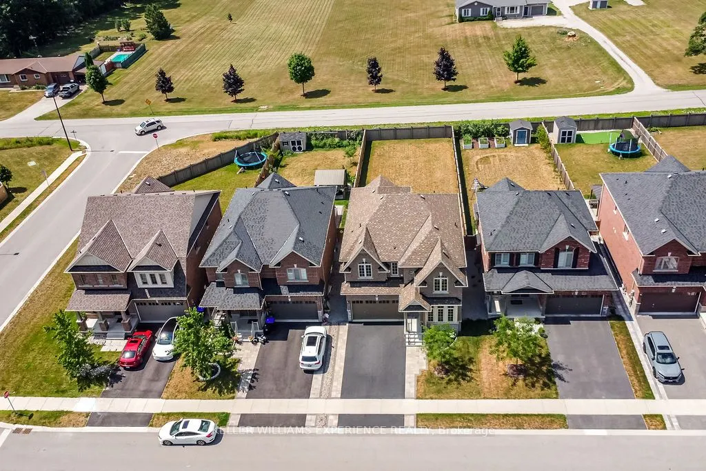 53 Rugman Crescent