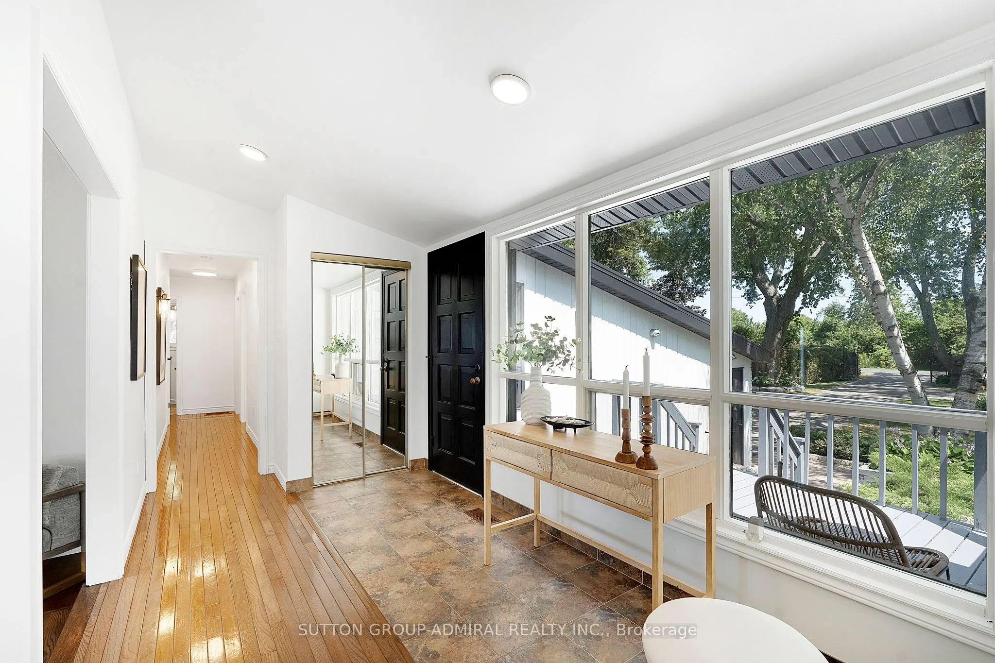 2232 Lakeshore Drive