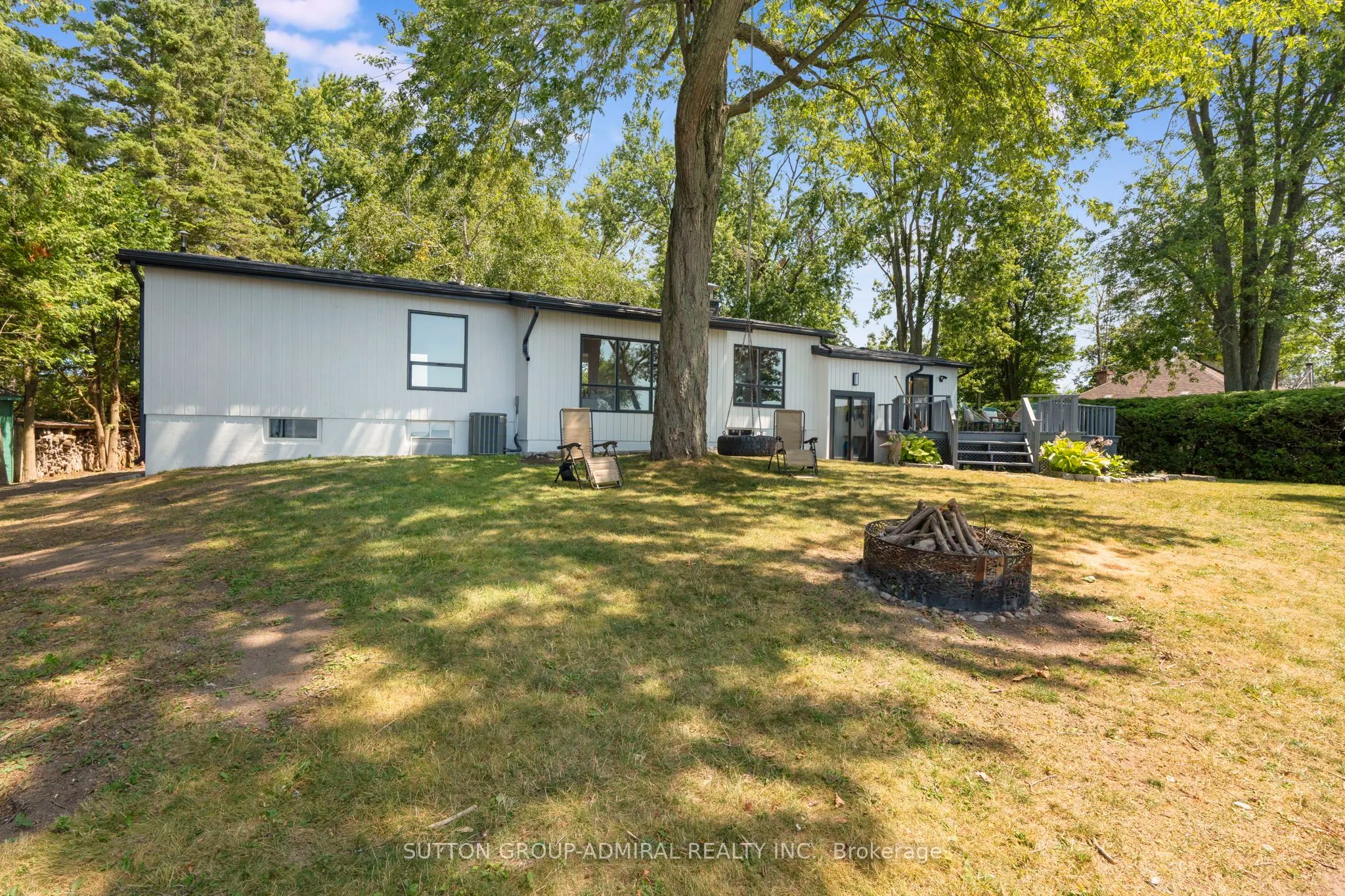 2232 Lakeshore Drive