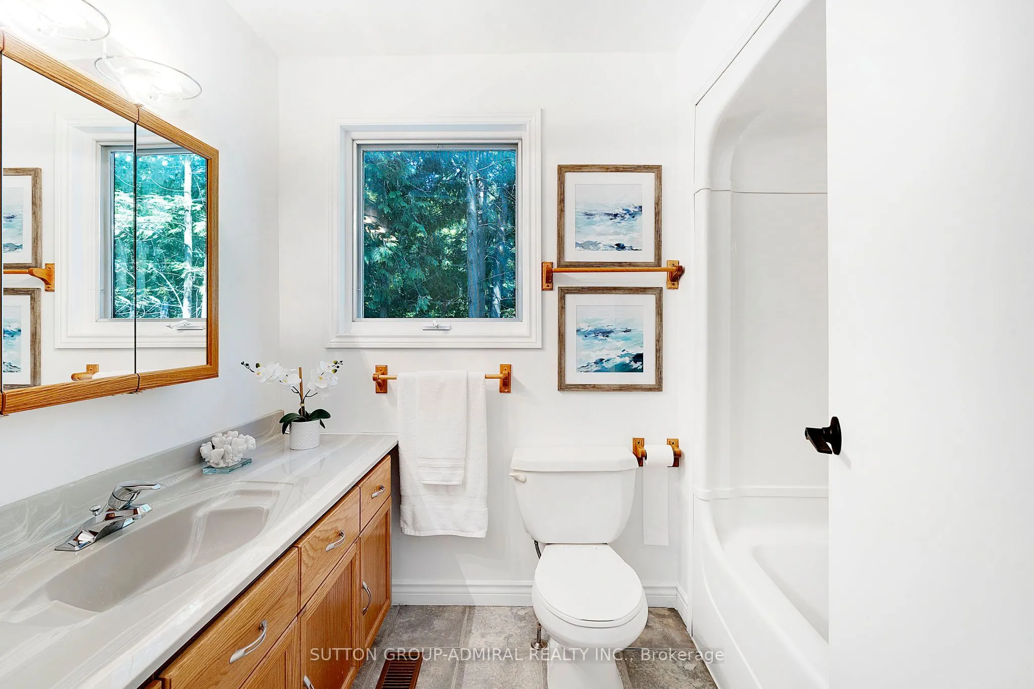 2232 Lakeshore Drive