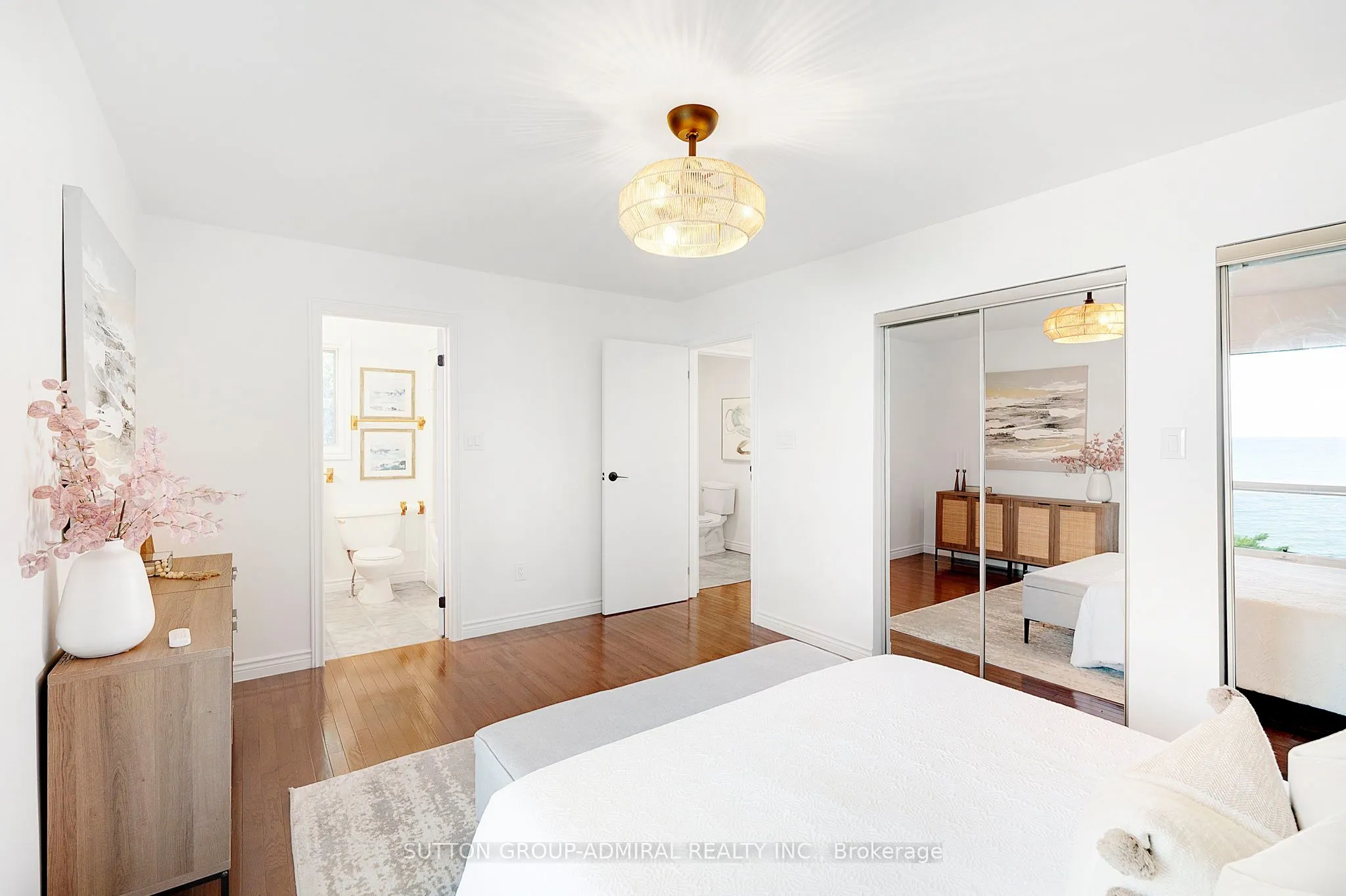 2232 Lakeshore Drive