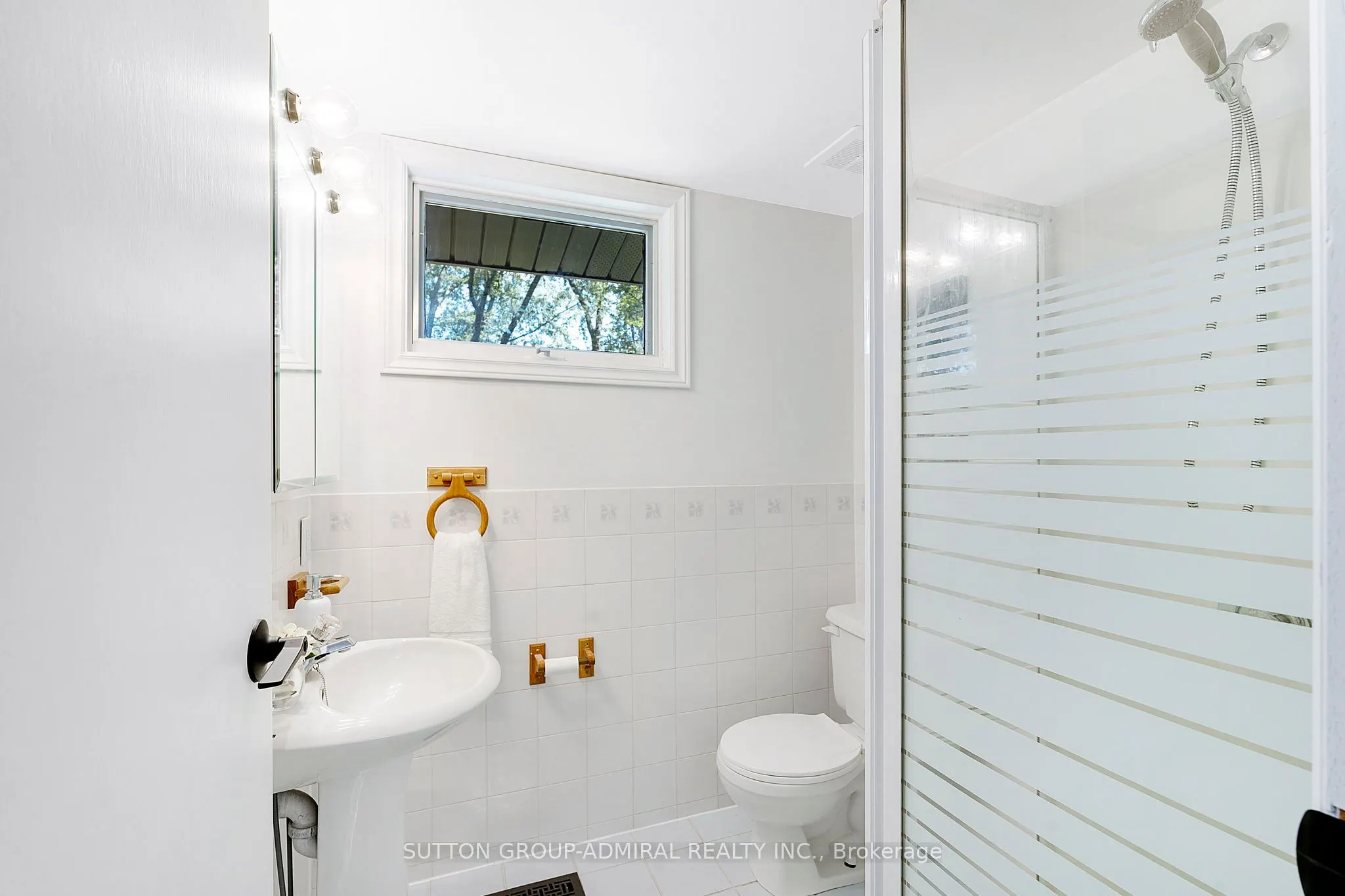 2232 Lakeshore Drive