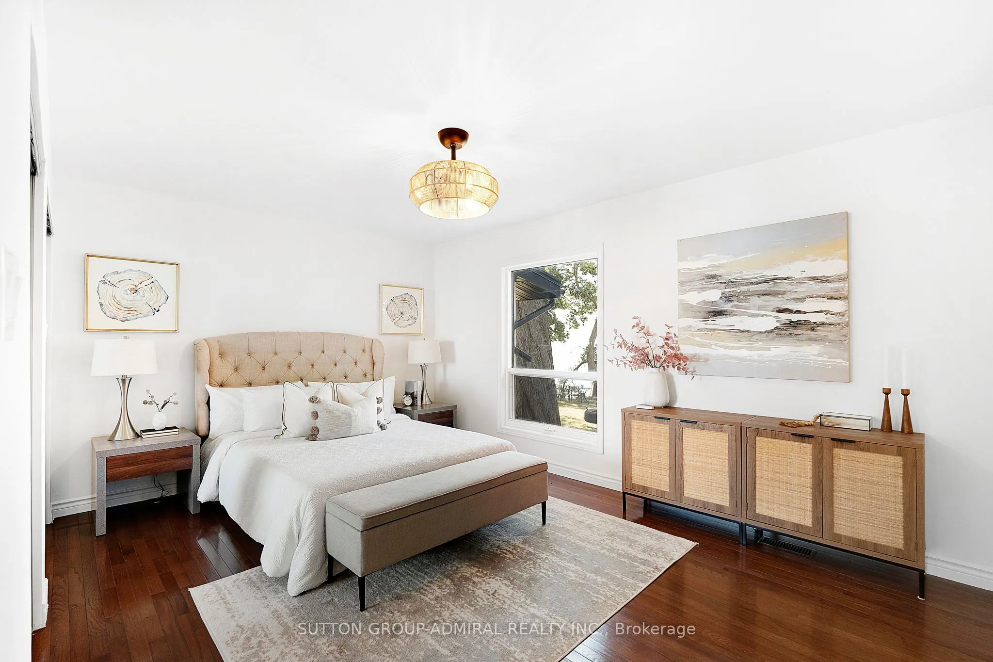 2232 Lakeshore Drive