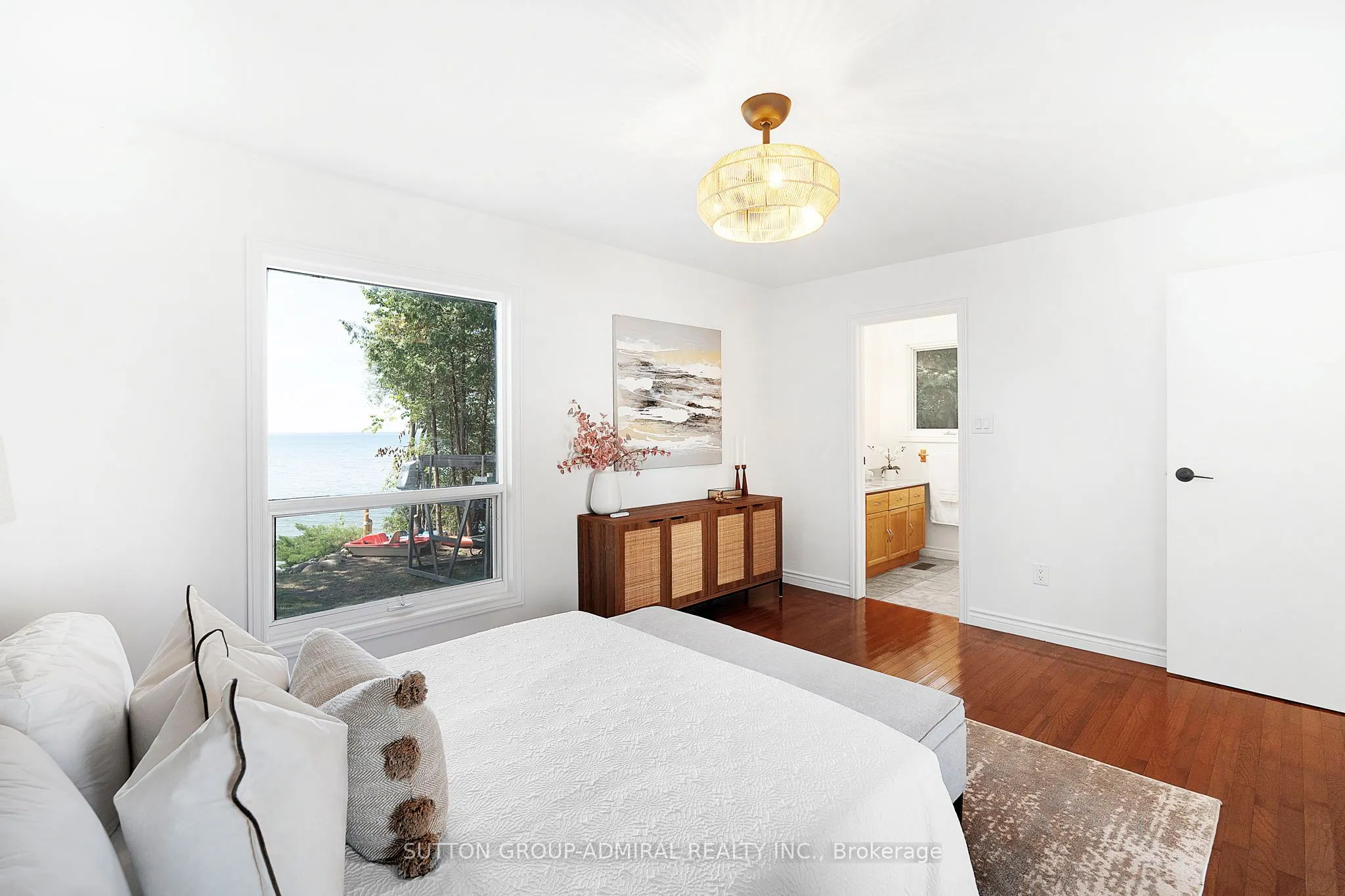 2232 Lakeshore Drive