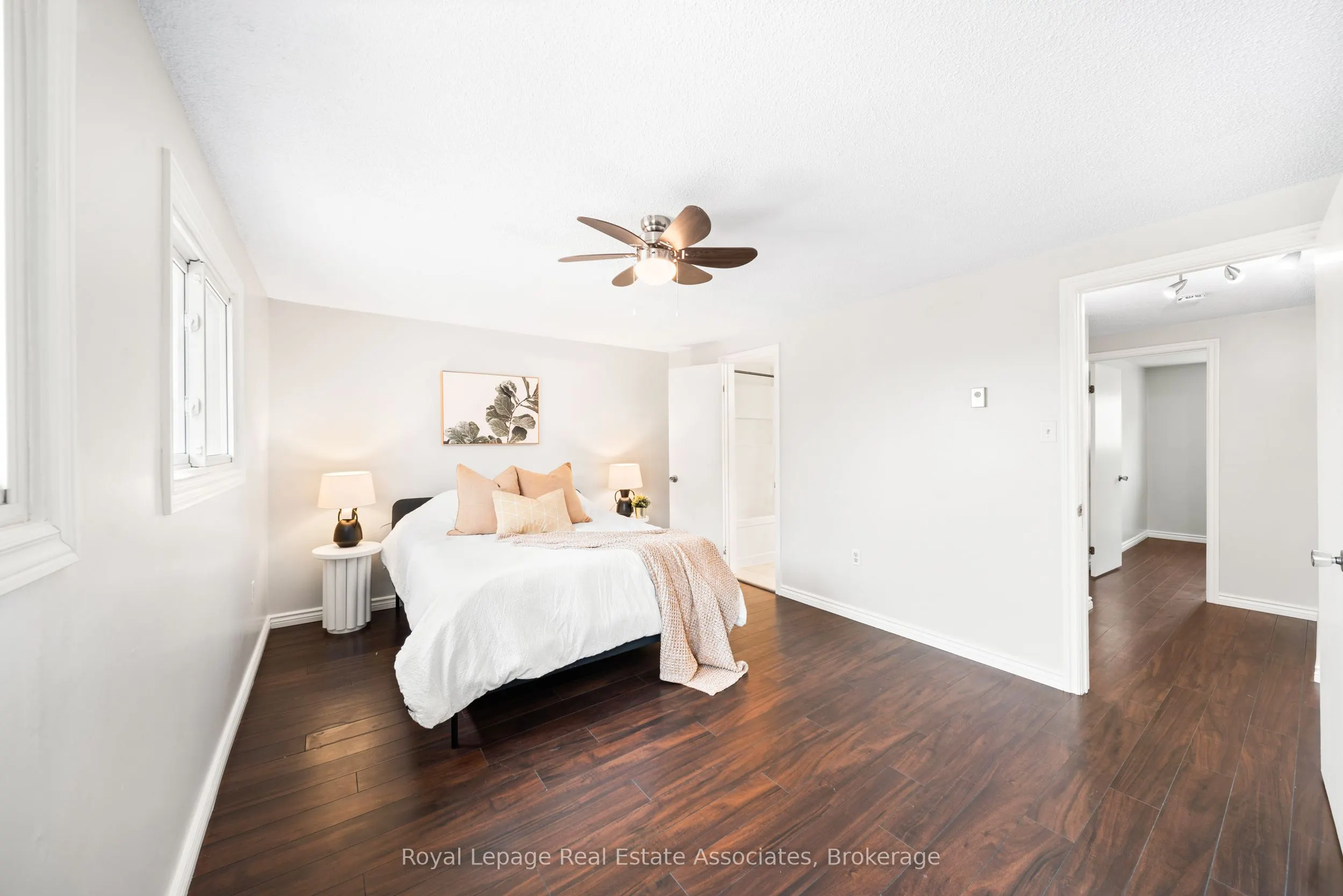 44 Hemingway Crescent