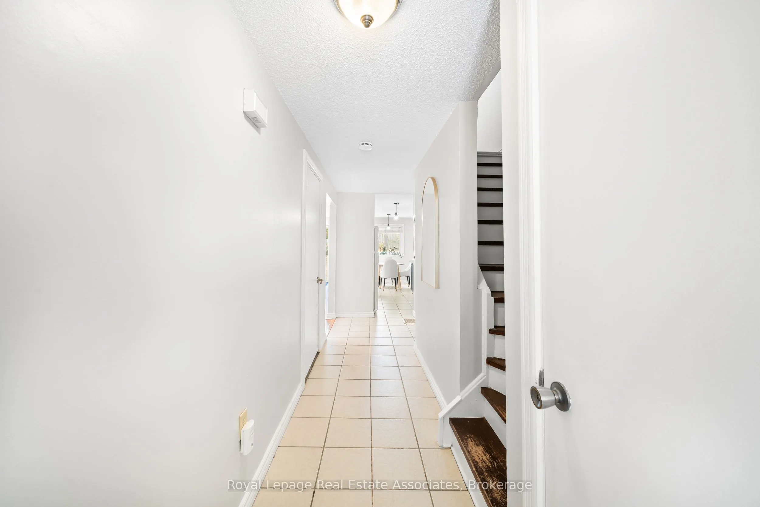 44 Hemingway Crescent