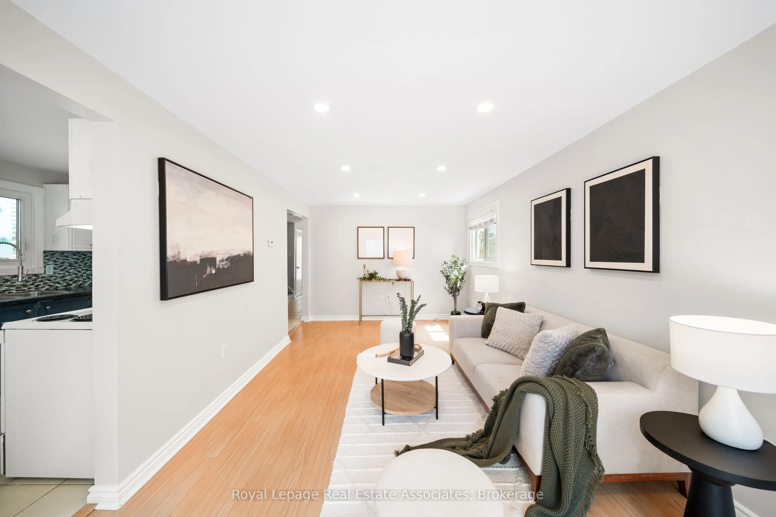 44 Hemingway Crescent