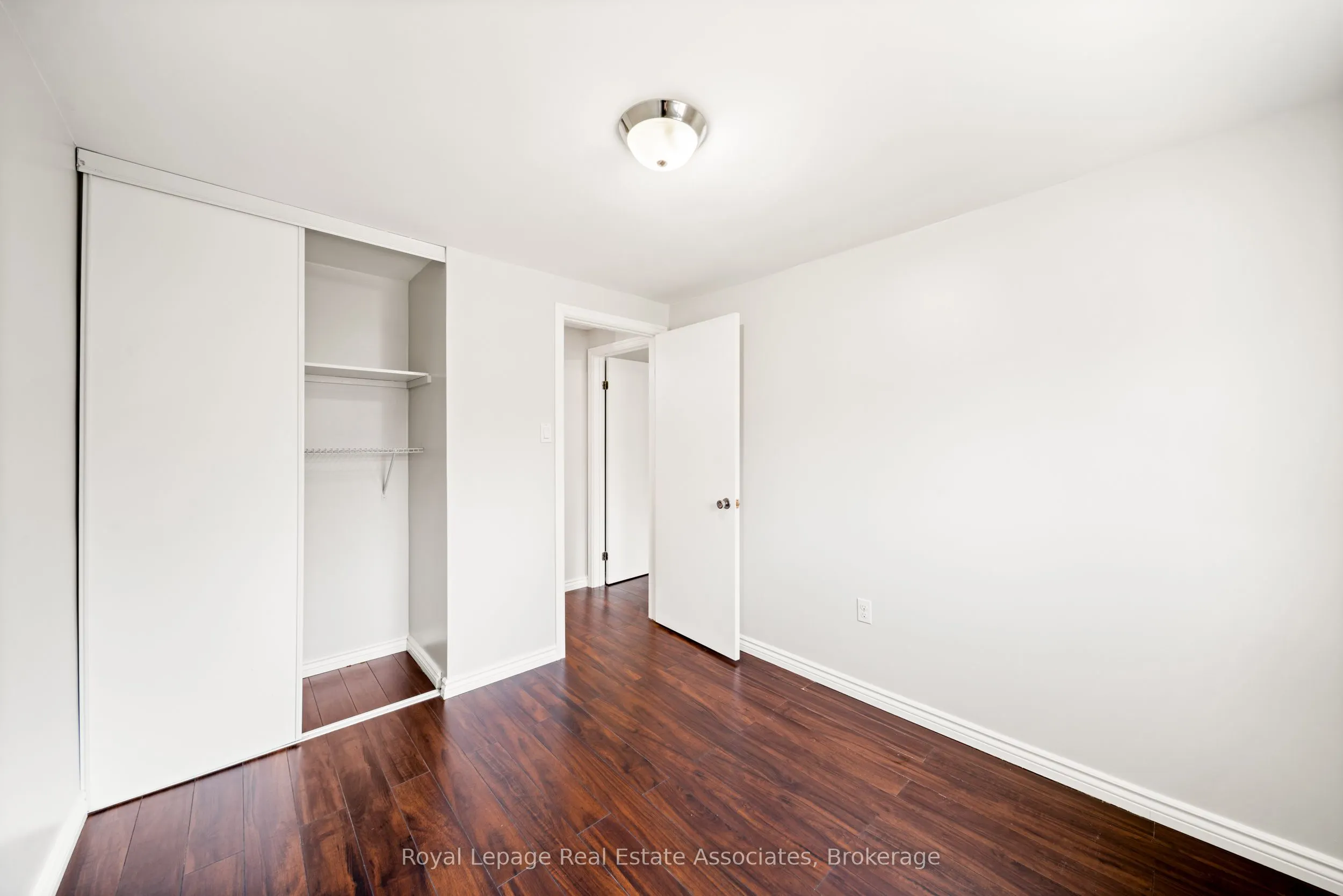 44 Hemingway Crescent
