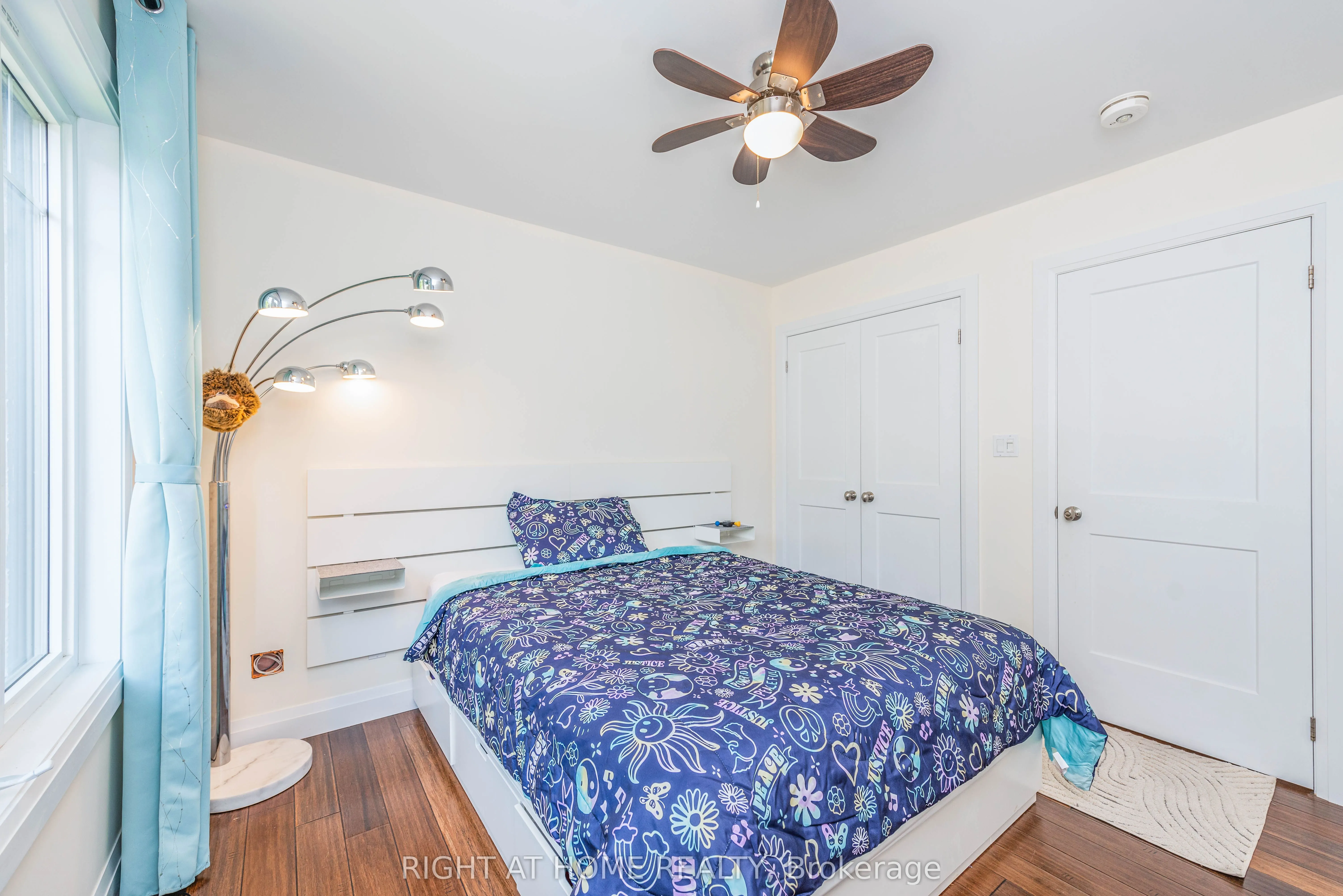 11 Ottaway Avenue
