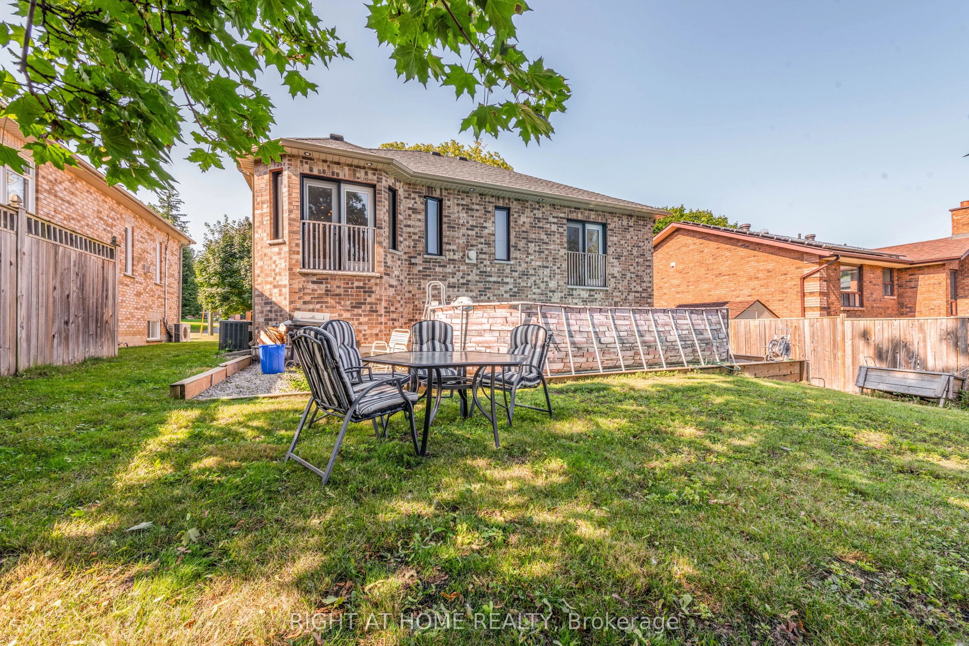 11 Ottaway Avenue