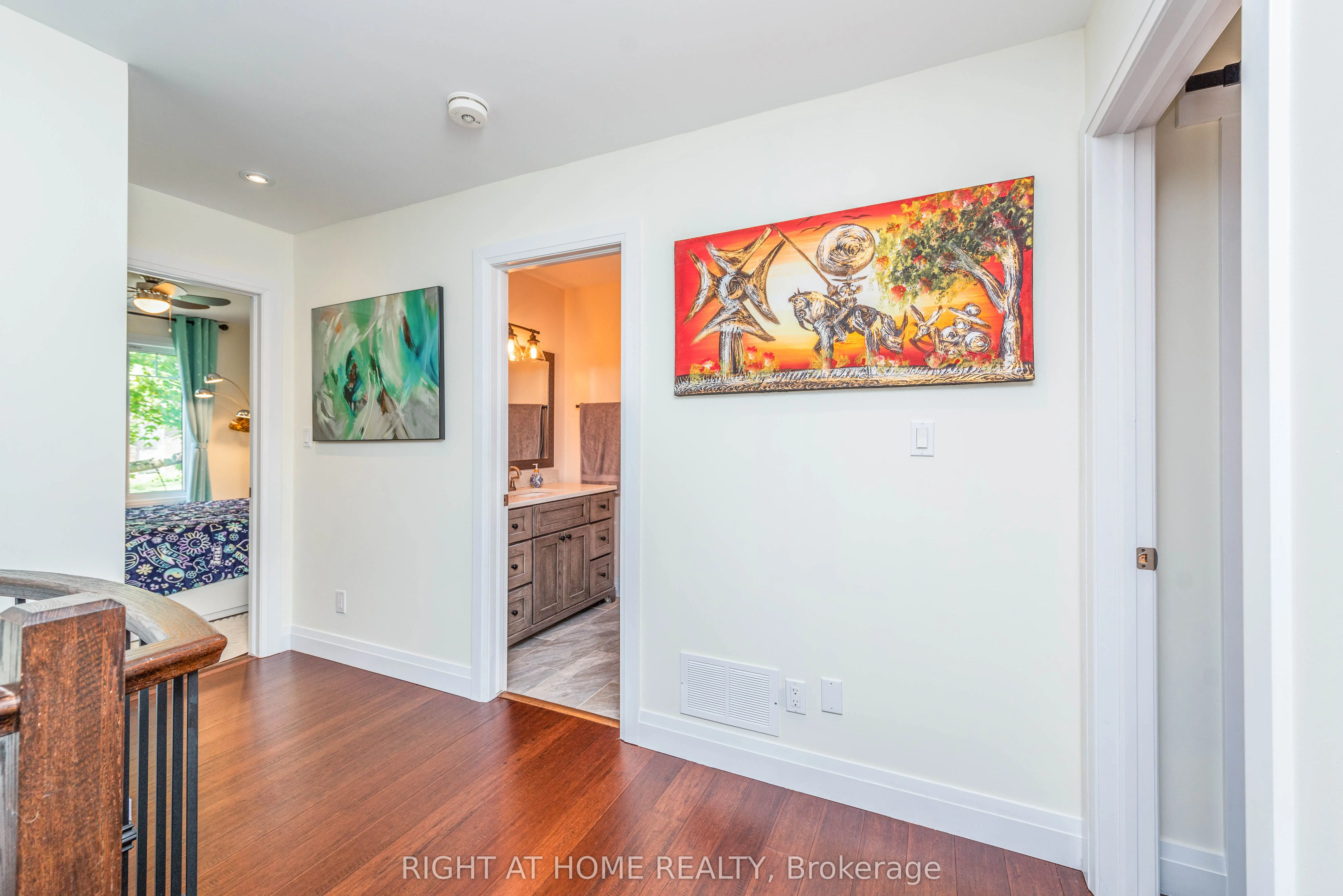 11 Ottaway Avenue