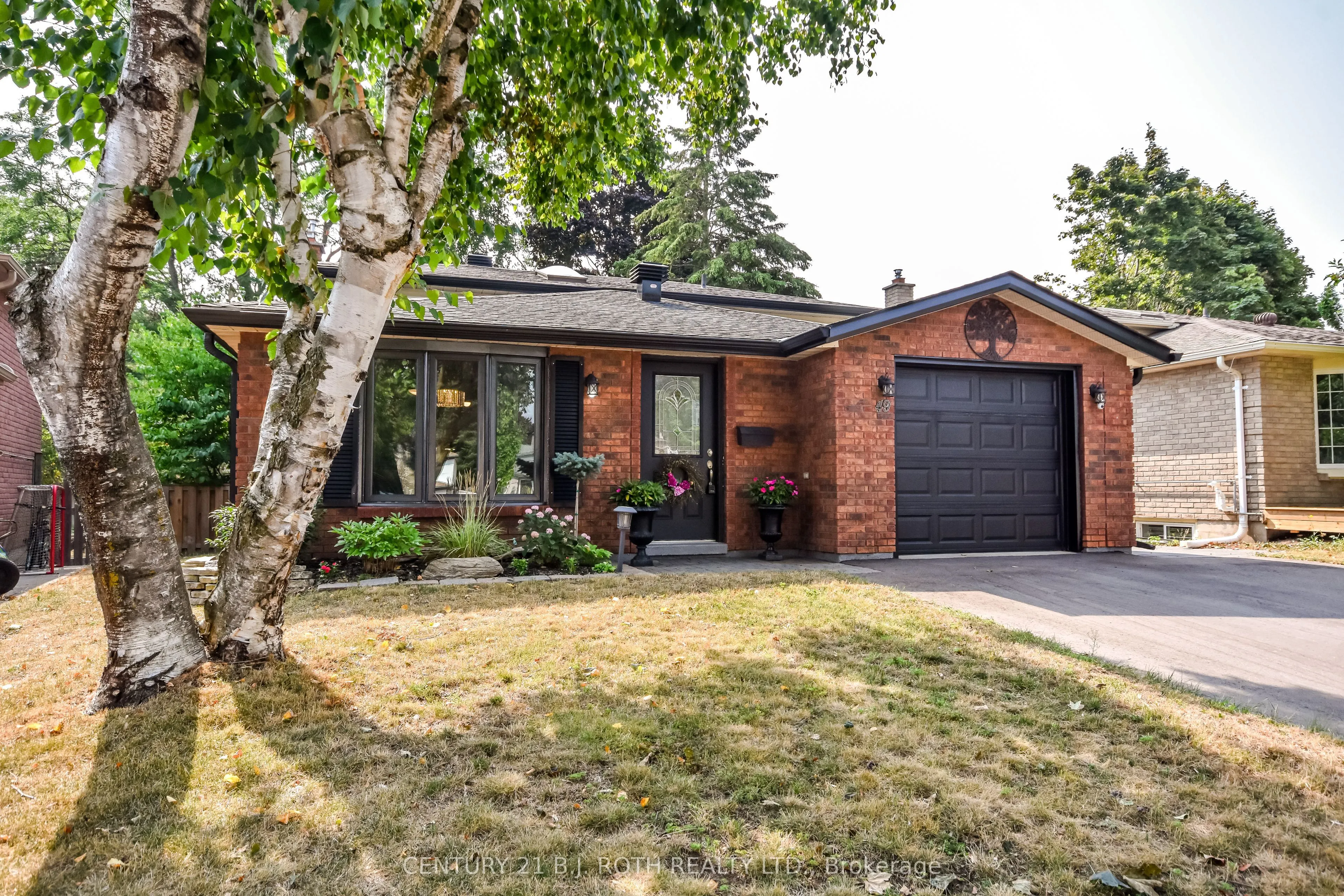 49 Ridgeway Avenue