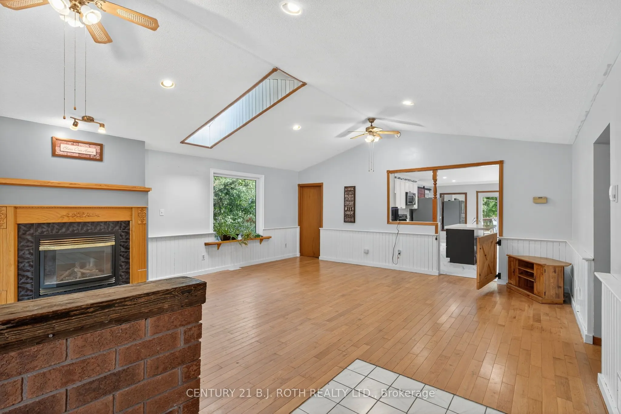281 Harvie Road