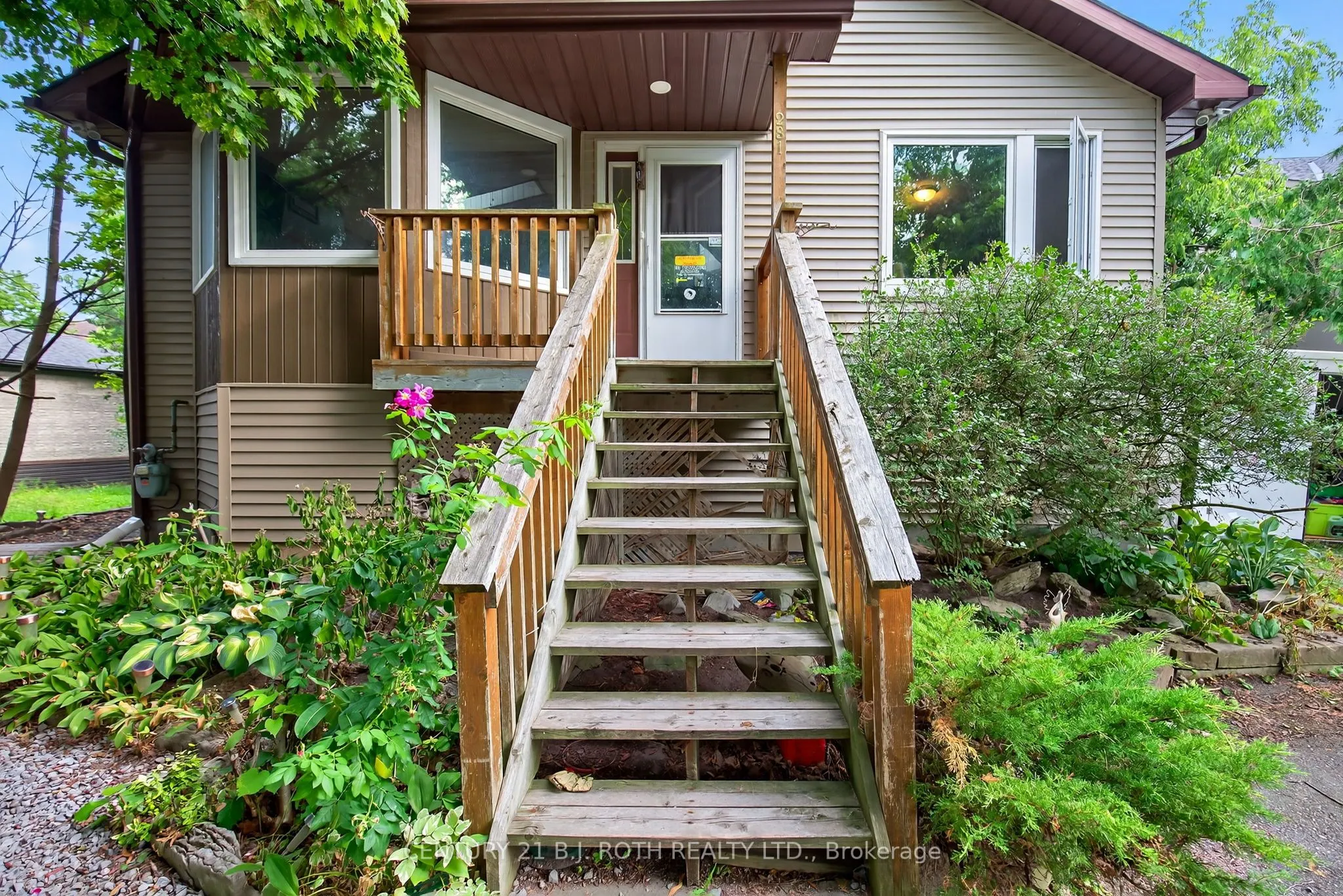 281 Harvie Road