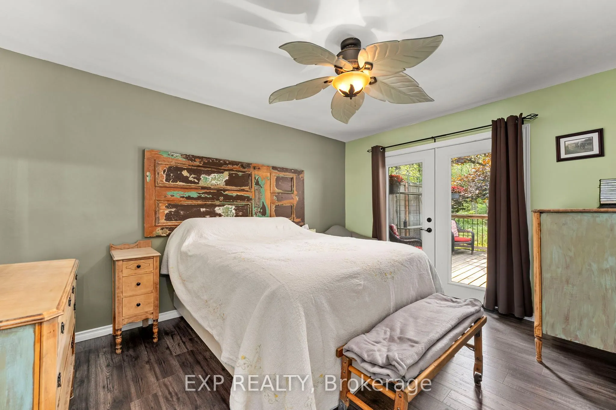 5514 Highway 11 South, R R 1