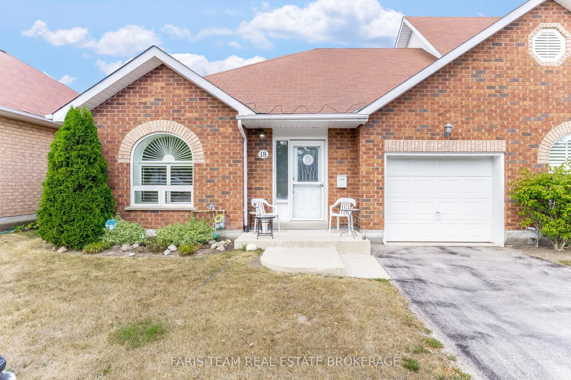 318 Little Avenue, #18