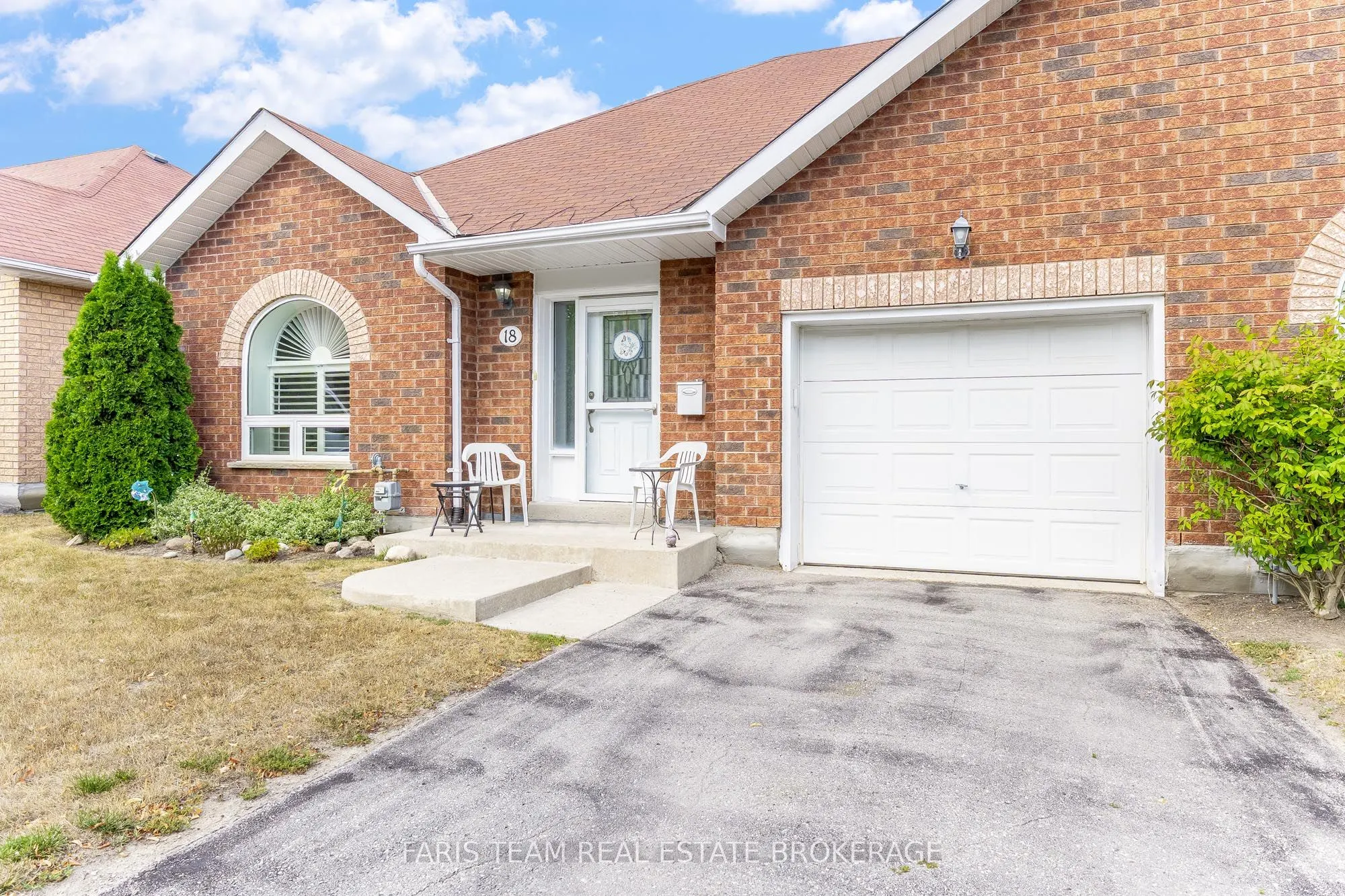 318 Little Avenue, #18