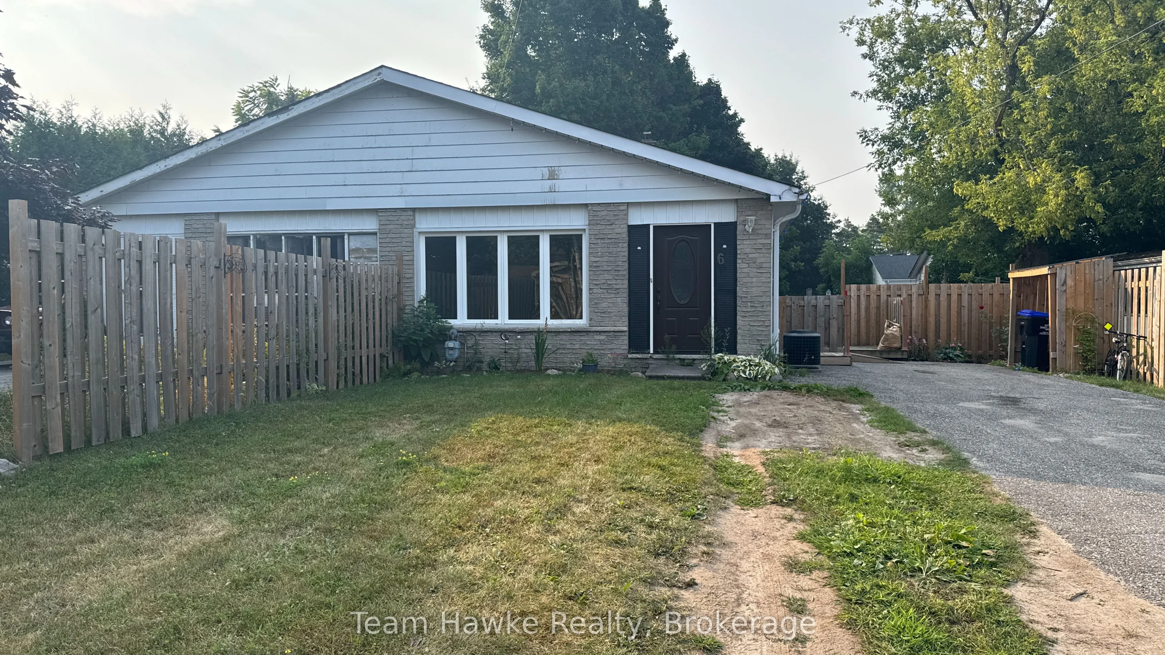 6 Beaumaur Drive
