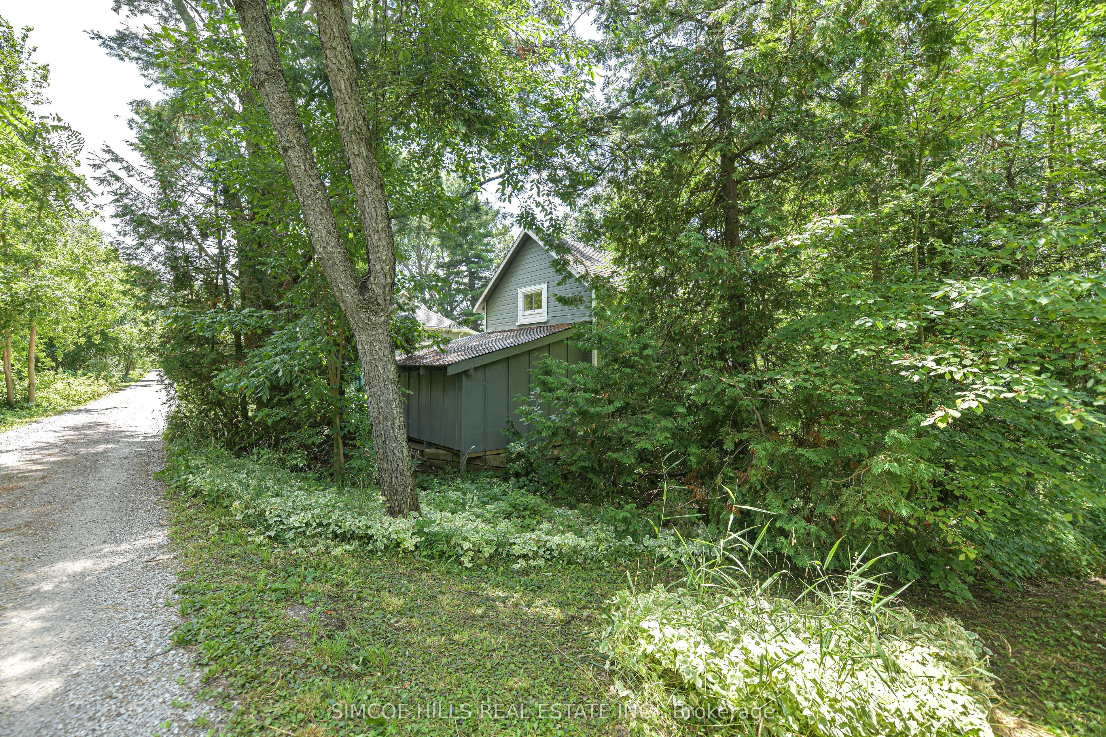 6888 Pentland Lane N