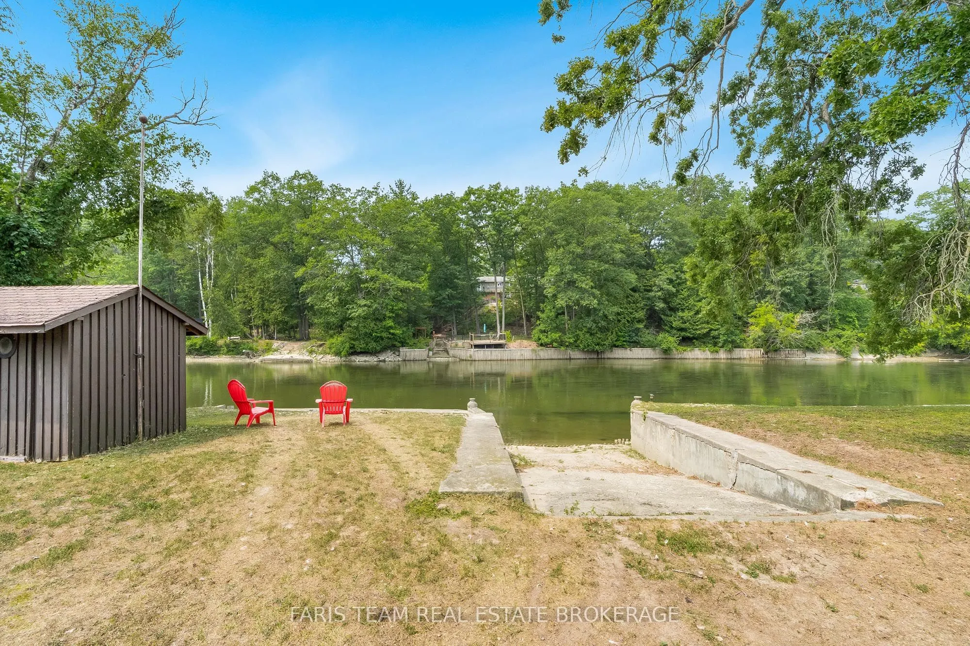 256 Knox Road E
