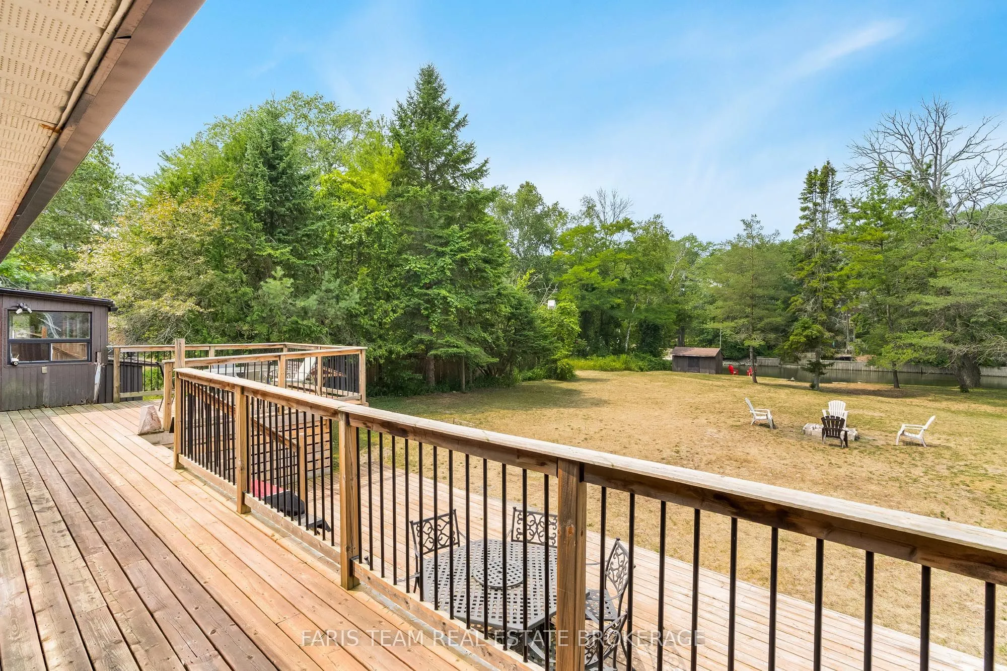 256 Knox Road E