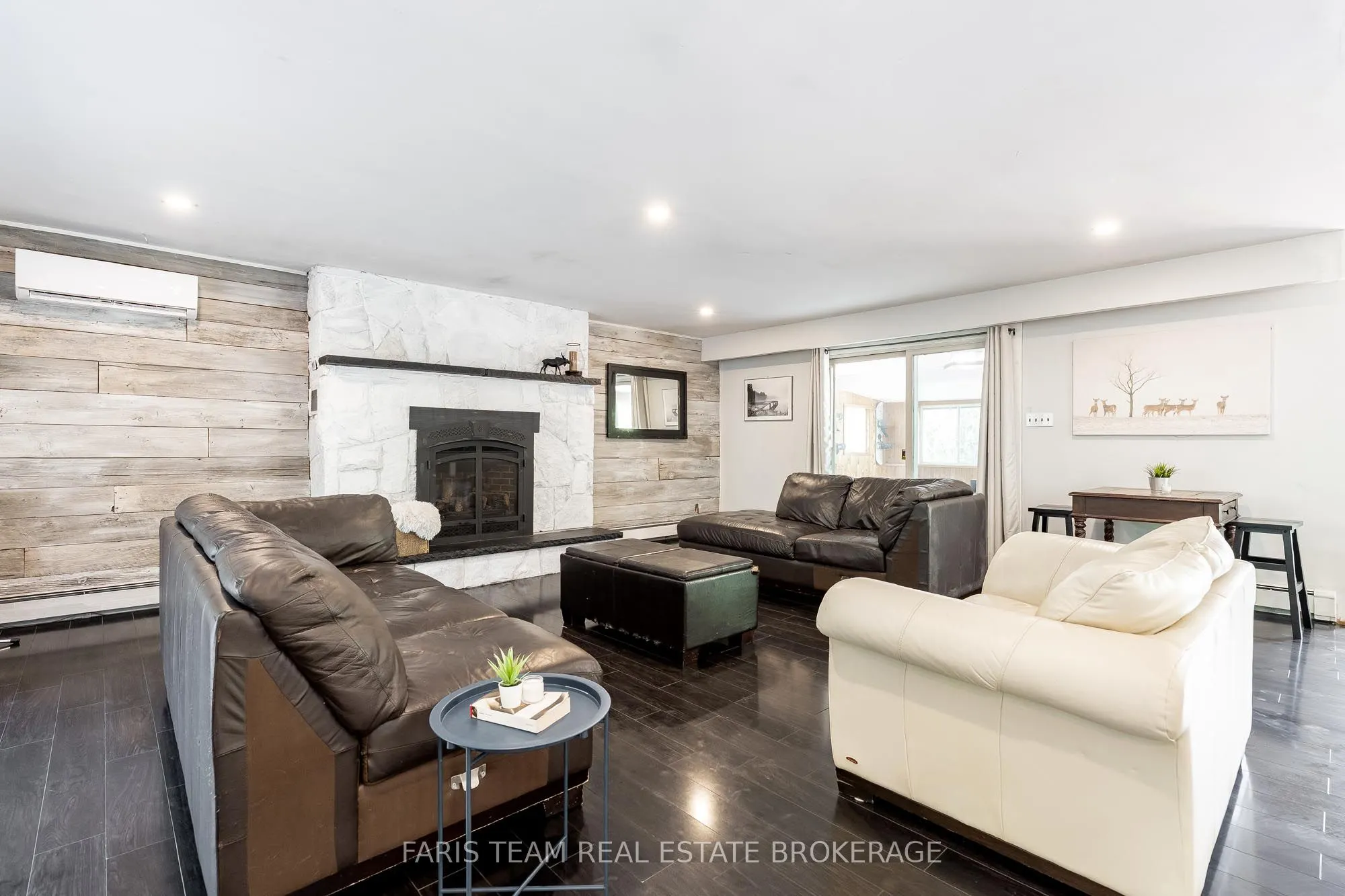 256 Knox Road E