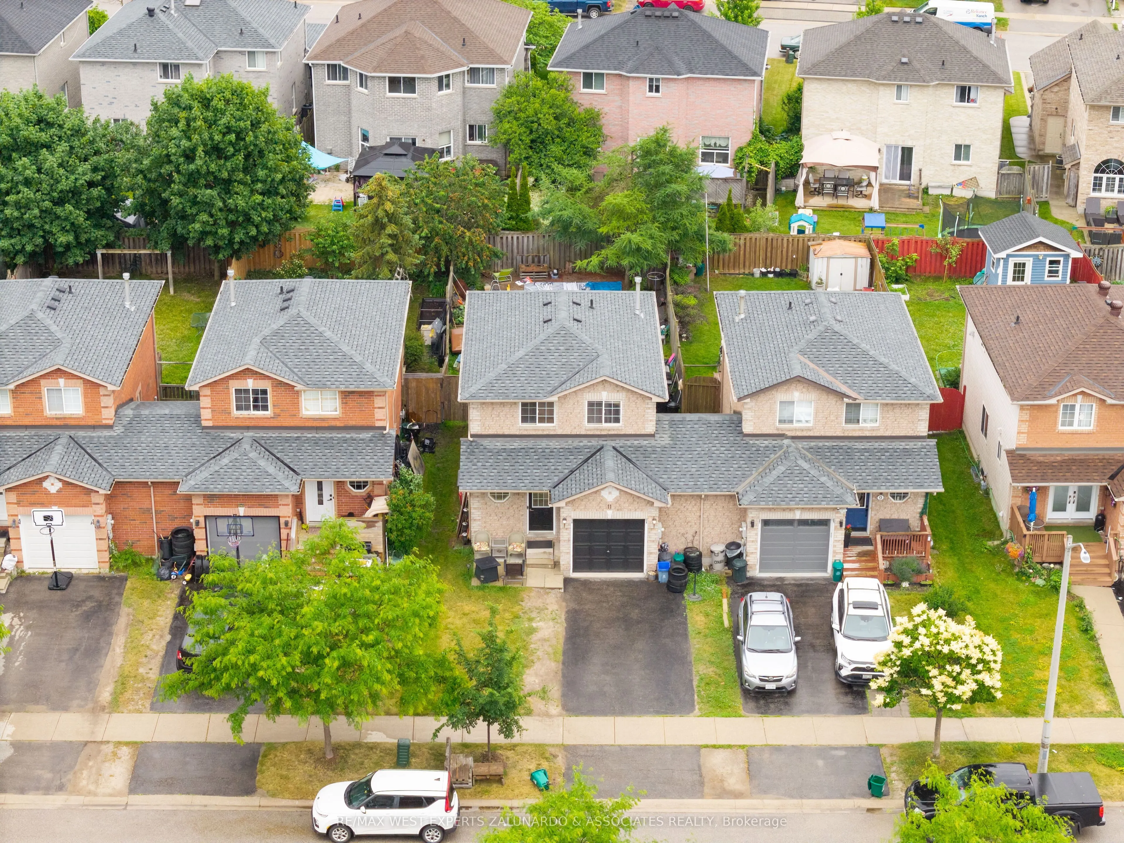 11 Raymond Crescent