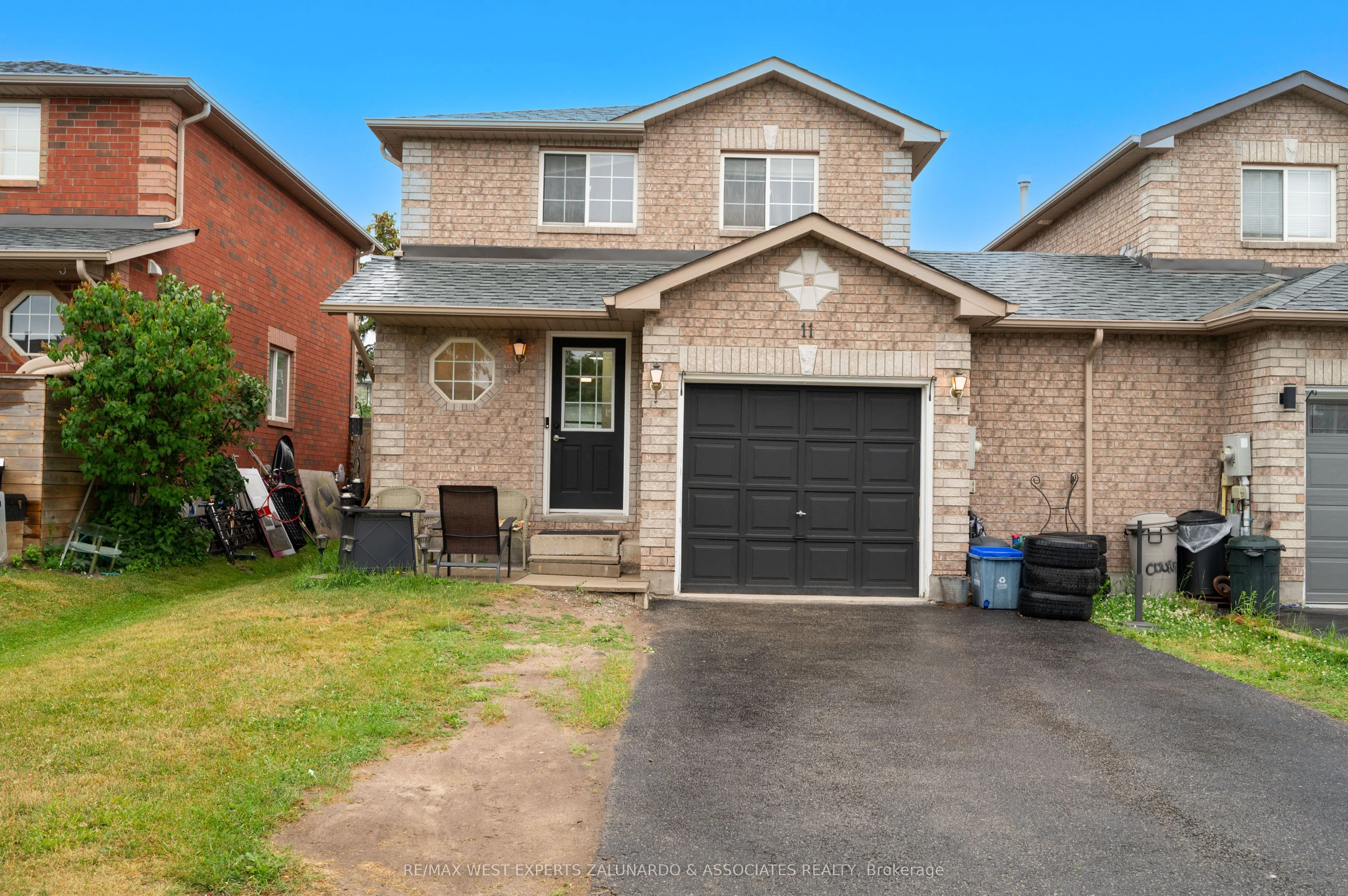 11 Raymond Crescent