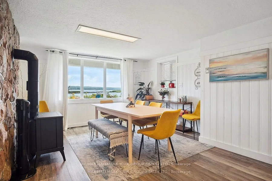 42 Lighthouse Crescent