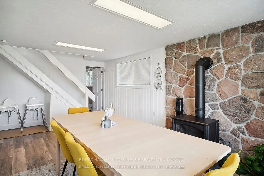 42 Lighthouse Crescent
