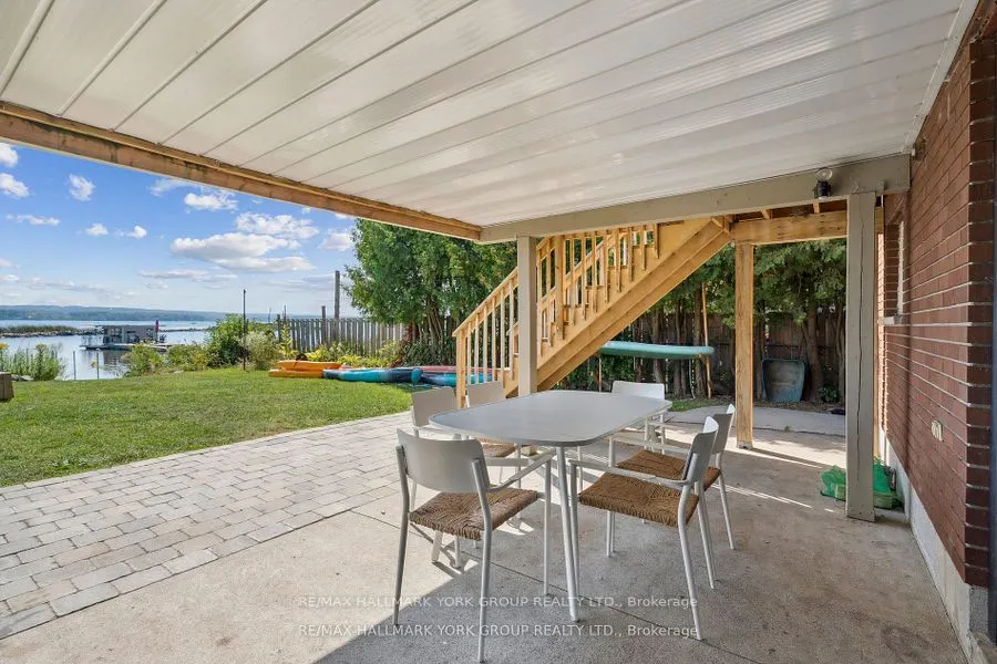 42 Lighthouse Crescent