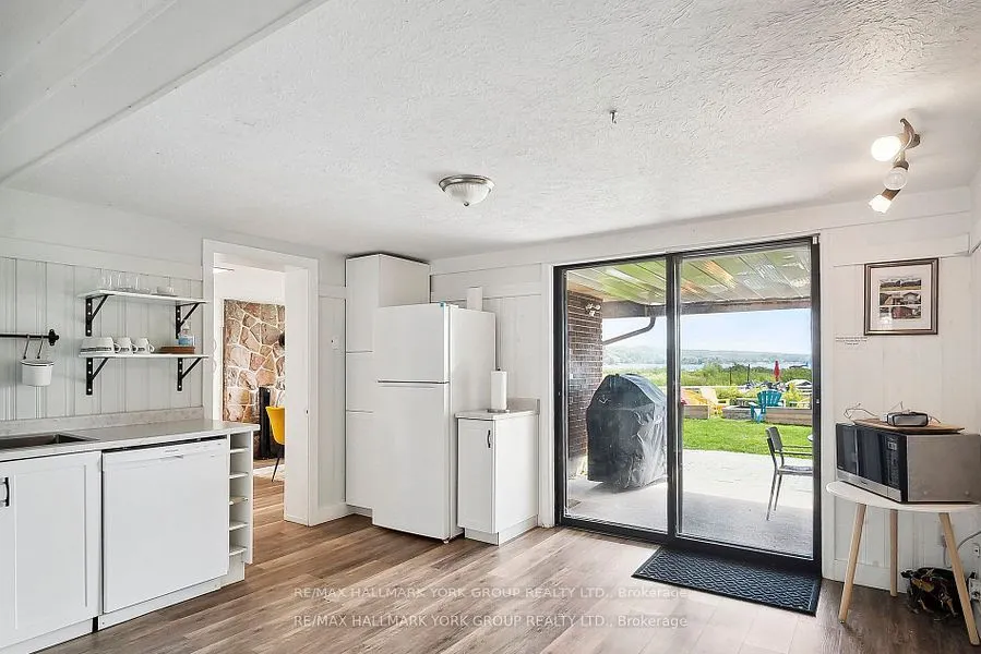 42 Lighthouse Crescent