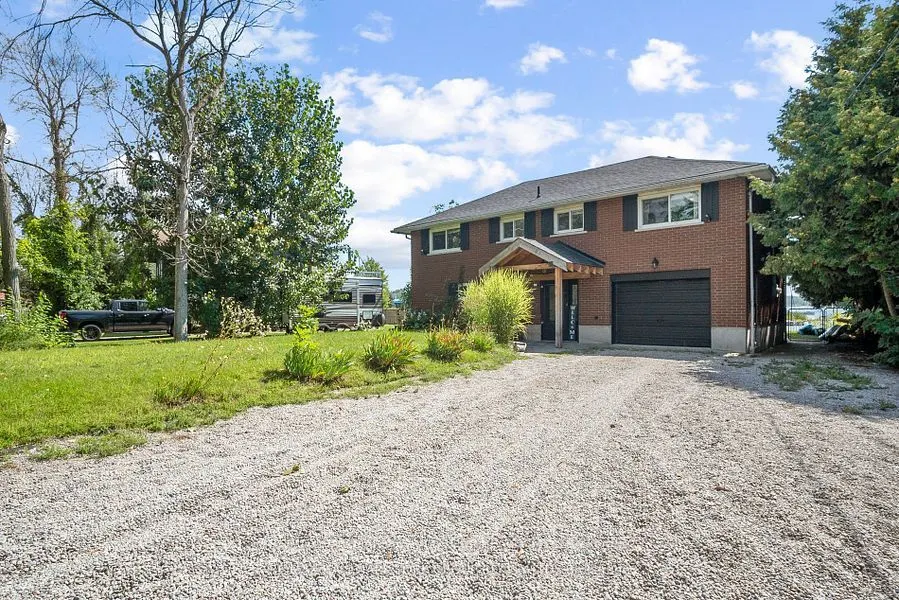 42 Lighthouse Crescent