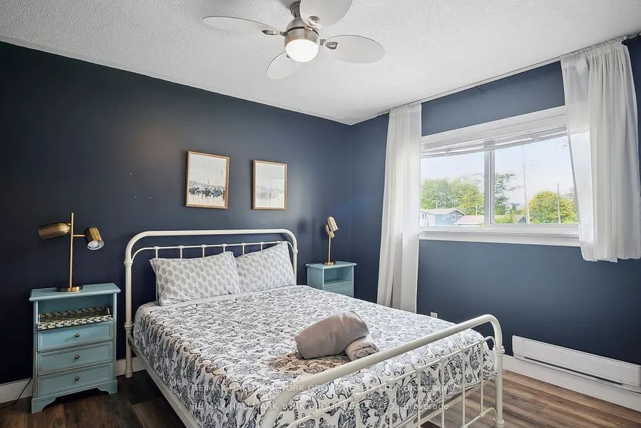 42 Lighthouse Crescent