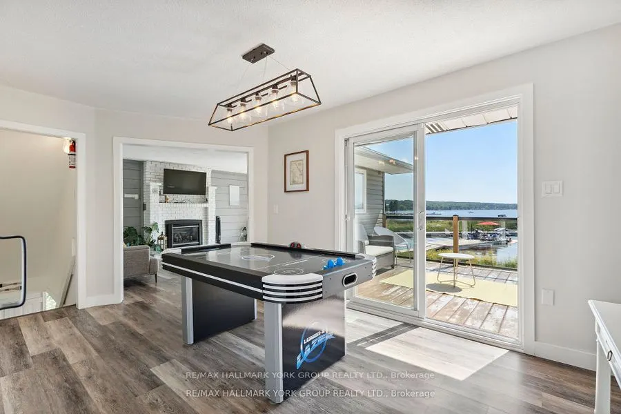 42 Lighthouse Crescent