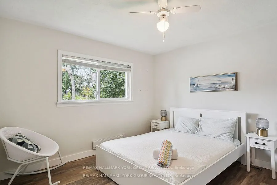 42 Lighthouse Crescent