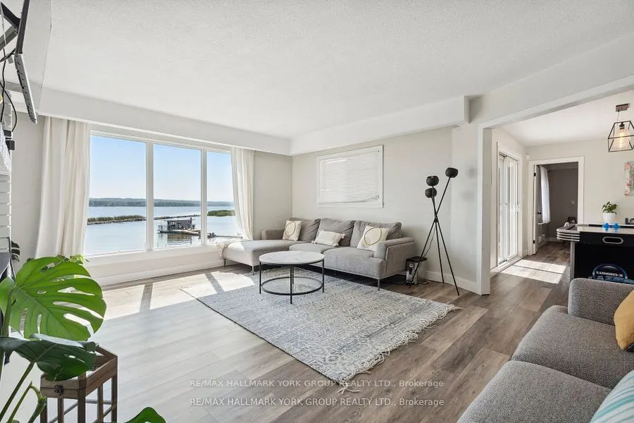42 Lighthouse Crescent