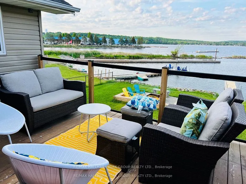 42 Lighthouse Crescent