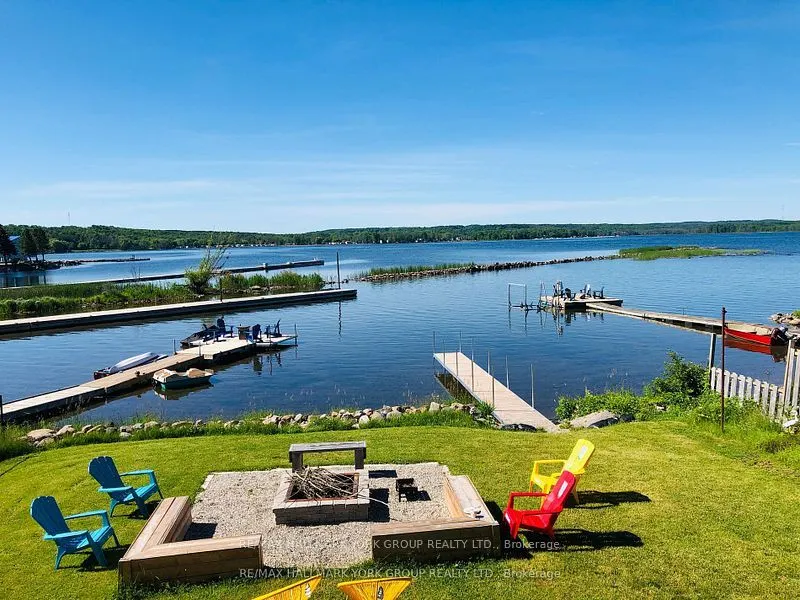 42 Lighthouse Crescent