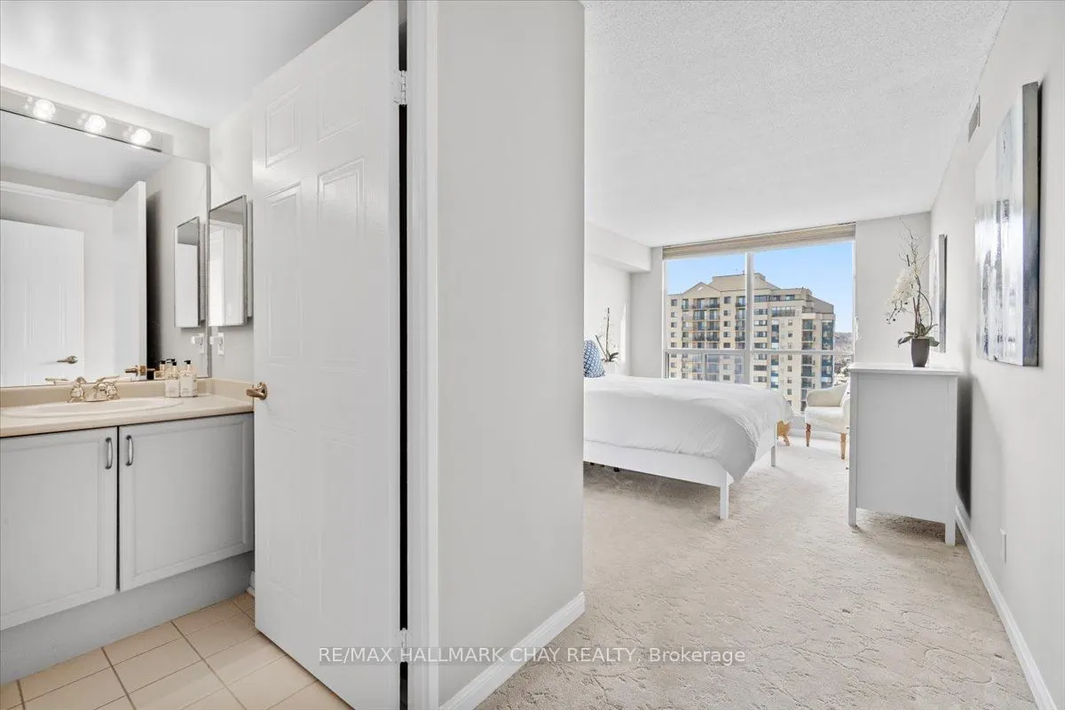 65 Ellen Street, #908
