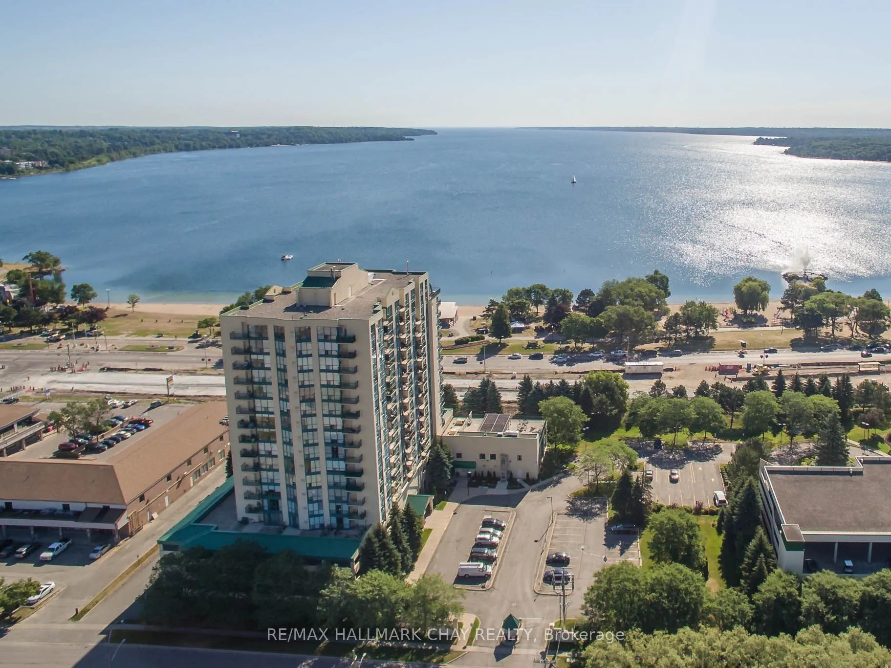 65 Ellen Street, #908