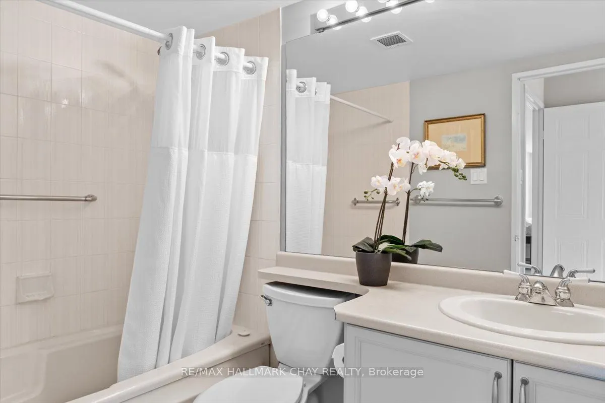 65 Ellen Street, #908