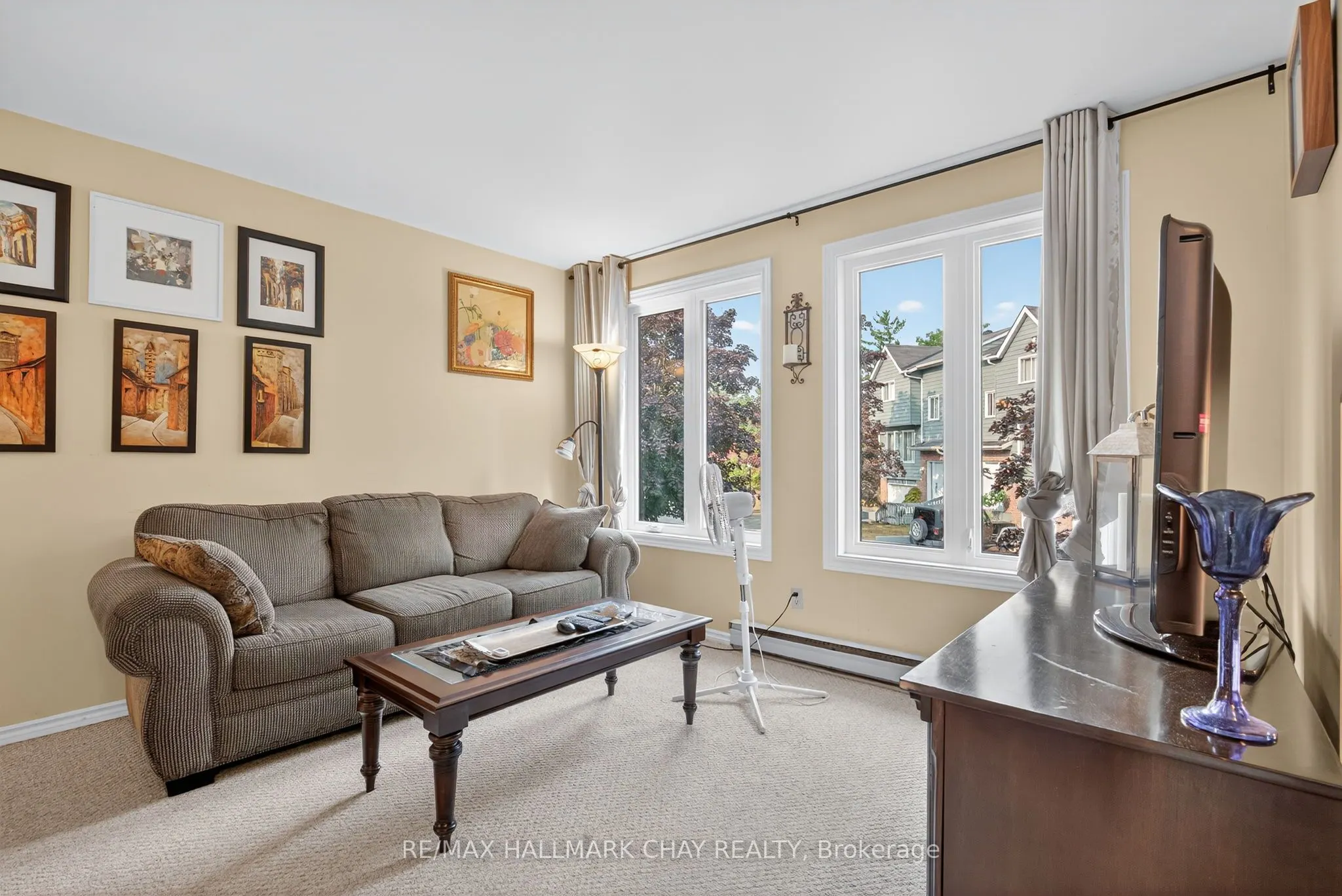 10 Baker Street, #10