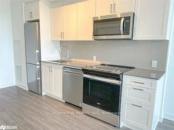 681 Yonge Street, #317