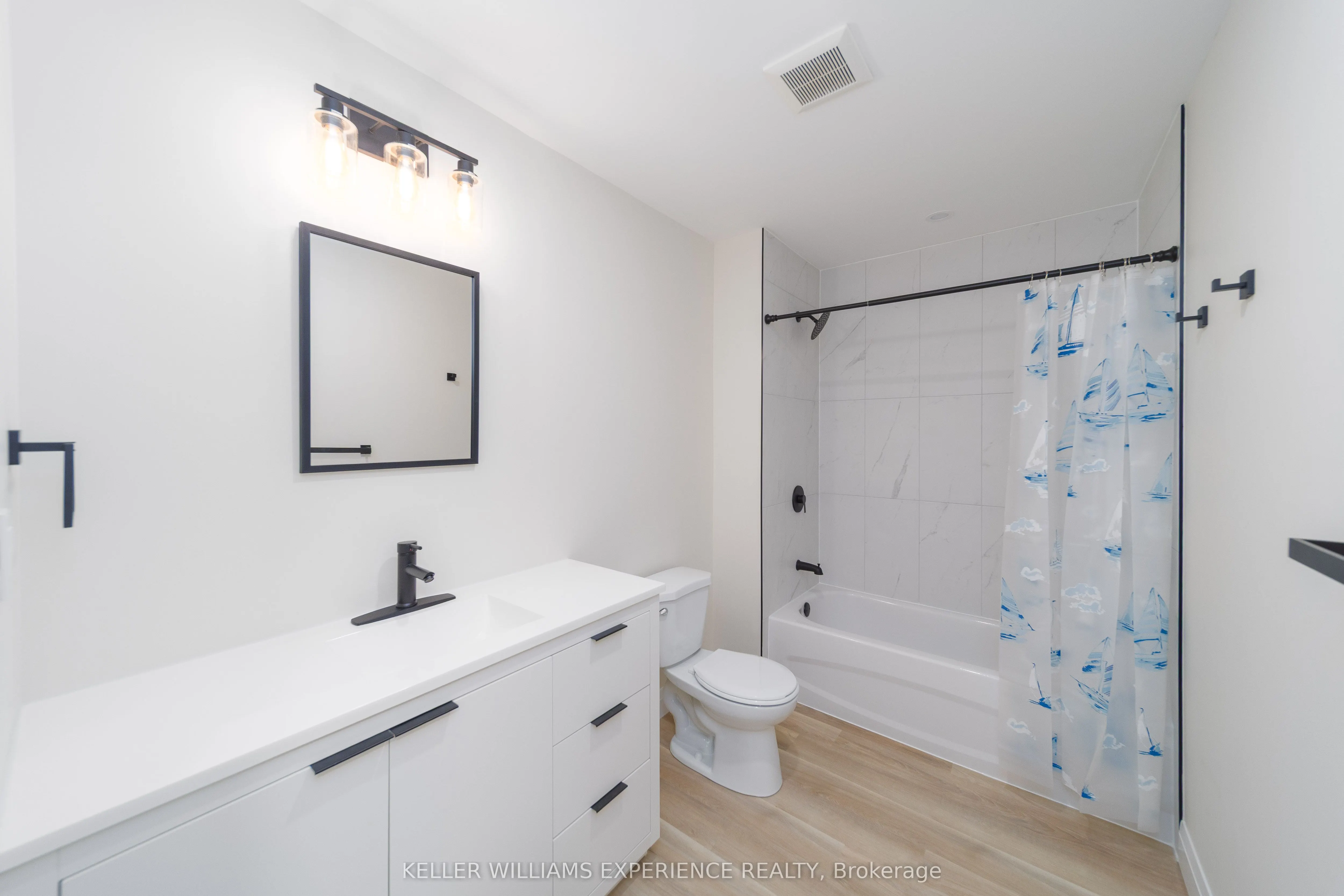 14 ASHDALE Court, #MAIN/UPPER LEVEL