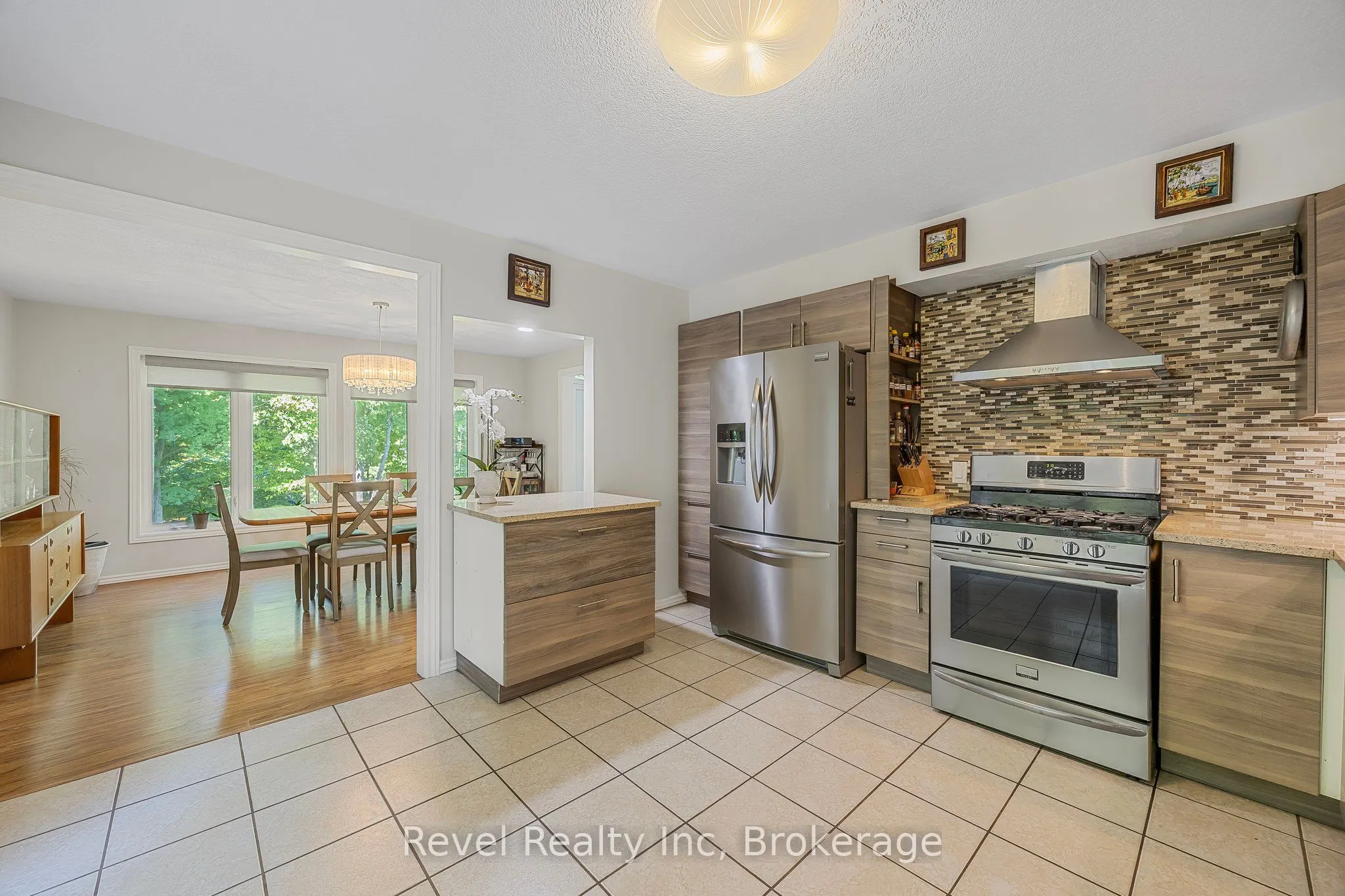 10 MUSQUAKE Court