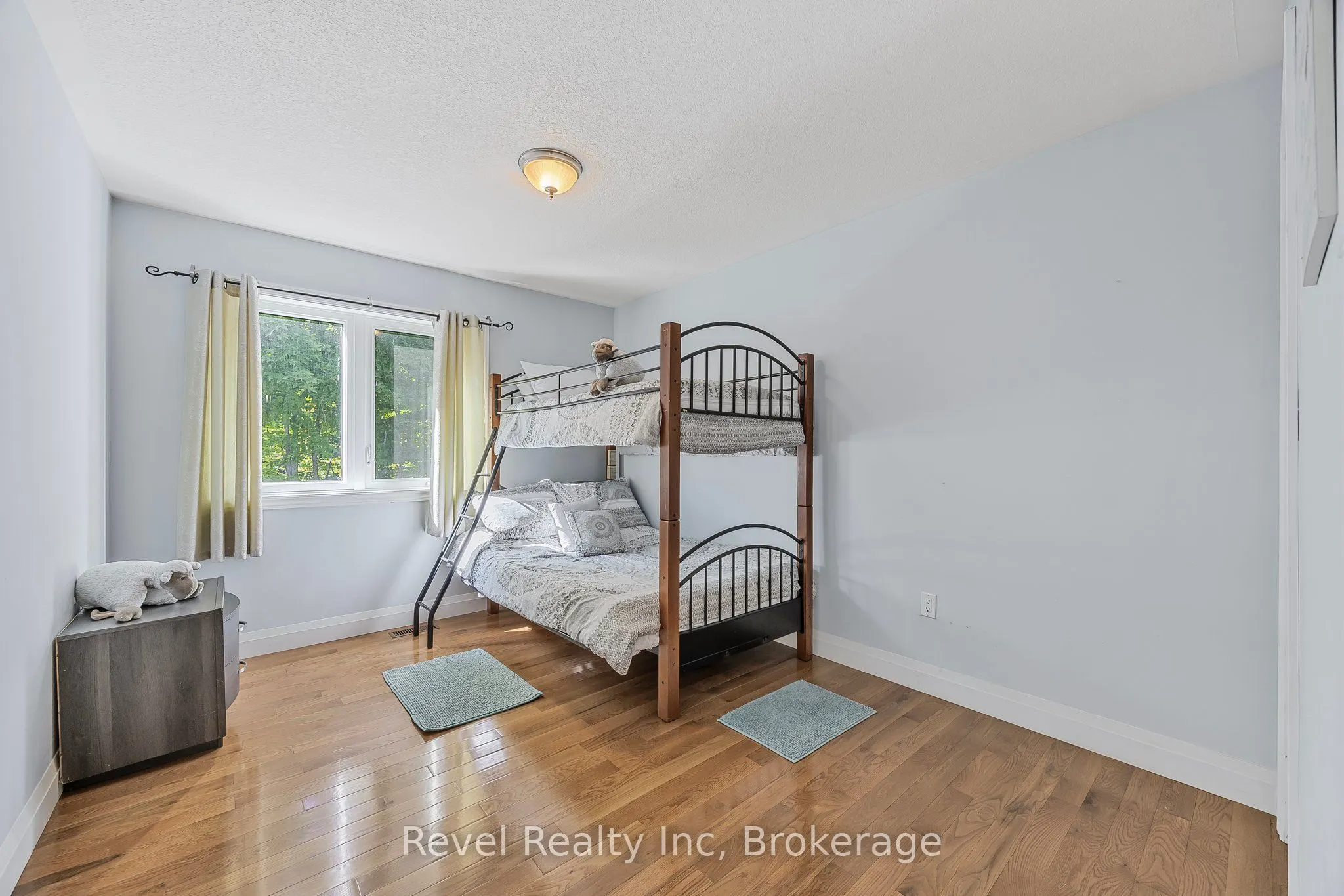 10 MUSQUAKE Court