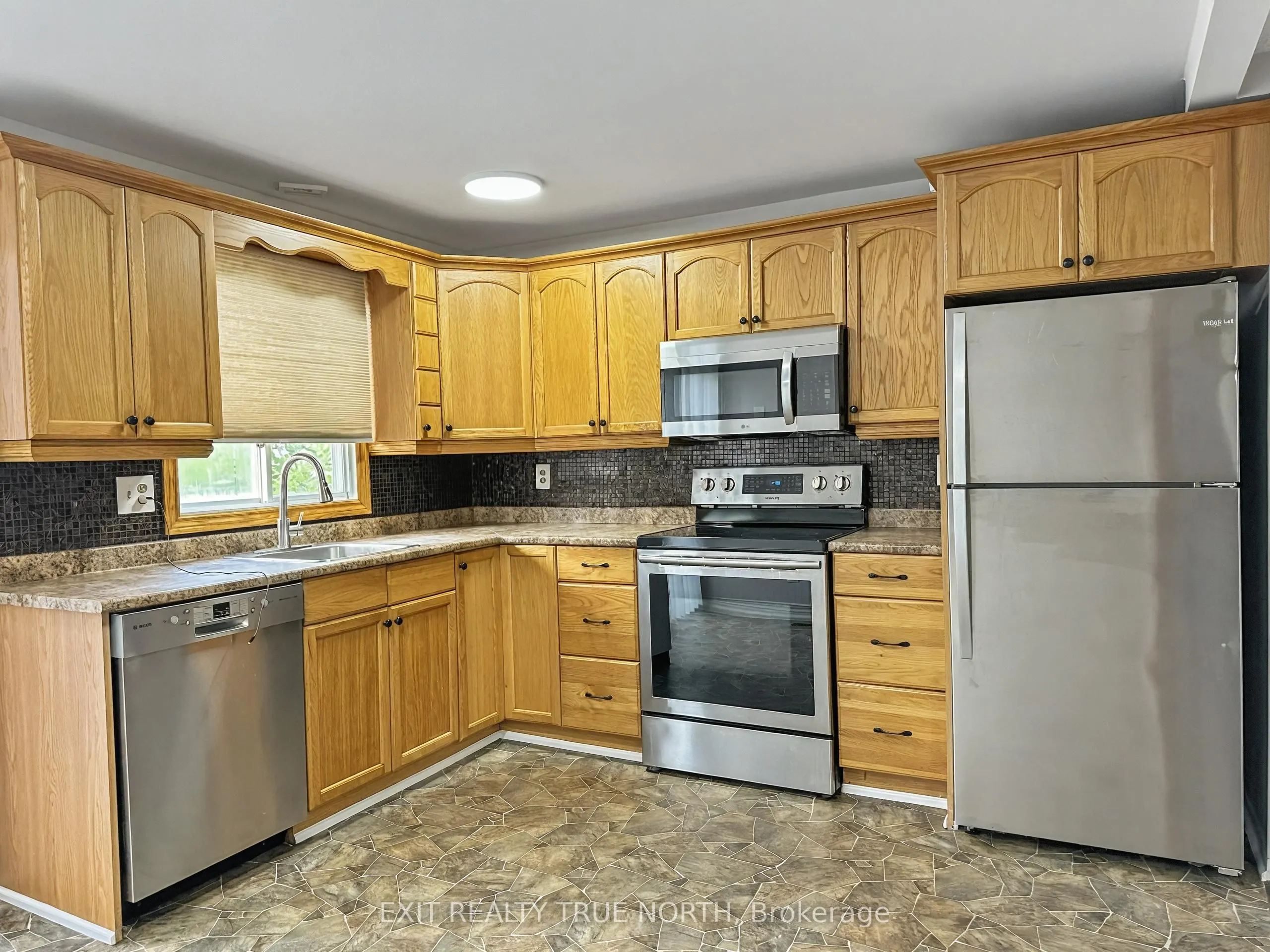 71 Hickling Trail